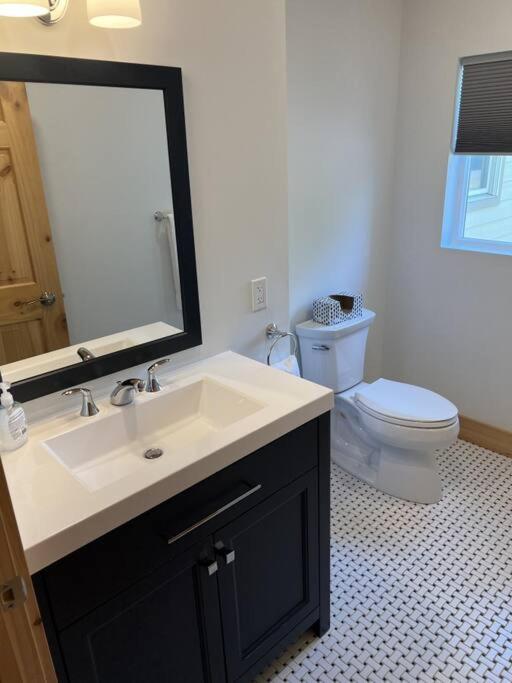 Downtown Three Lakes Apartment