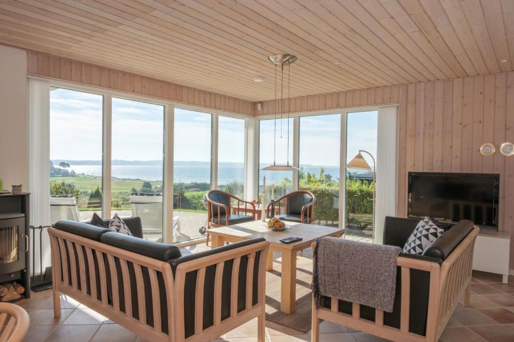 Awesome Home In Ebeltoft With 3 Bedrooms And Internet view 4