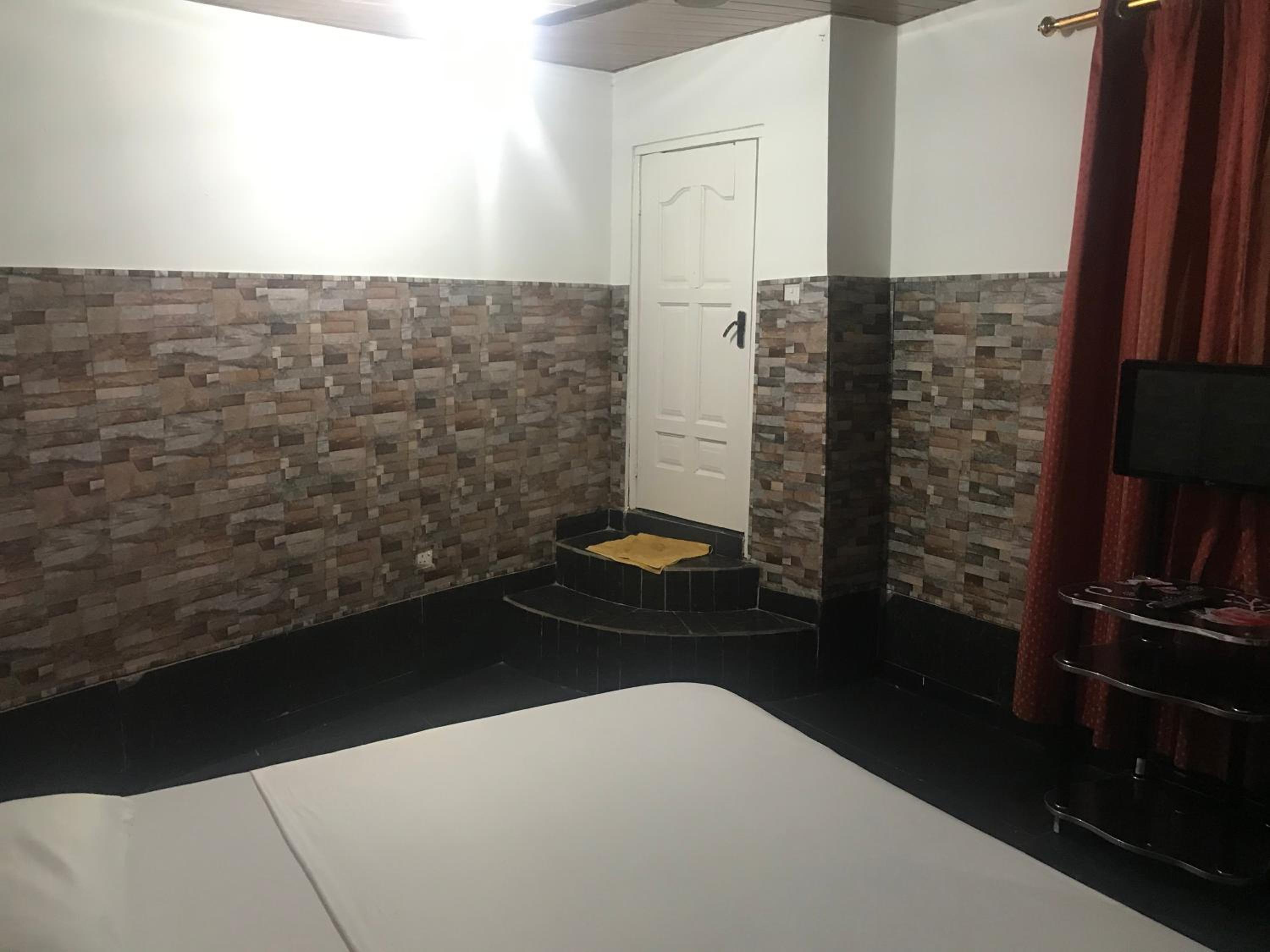 Photo 16