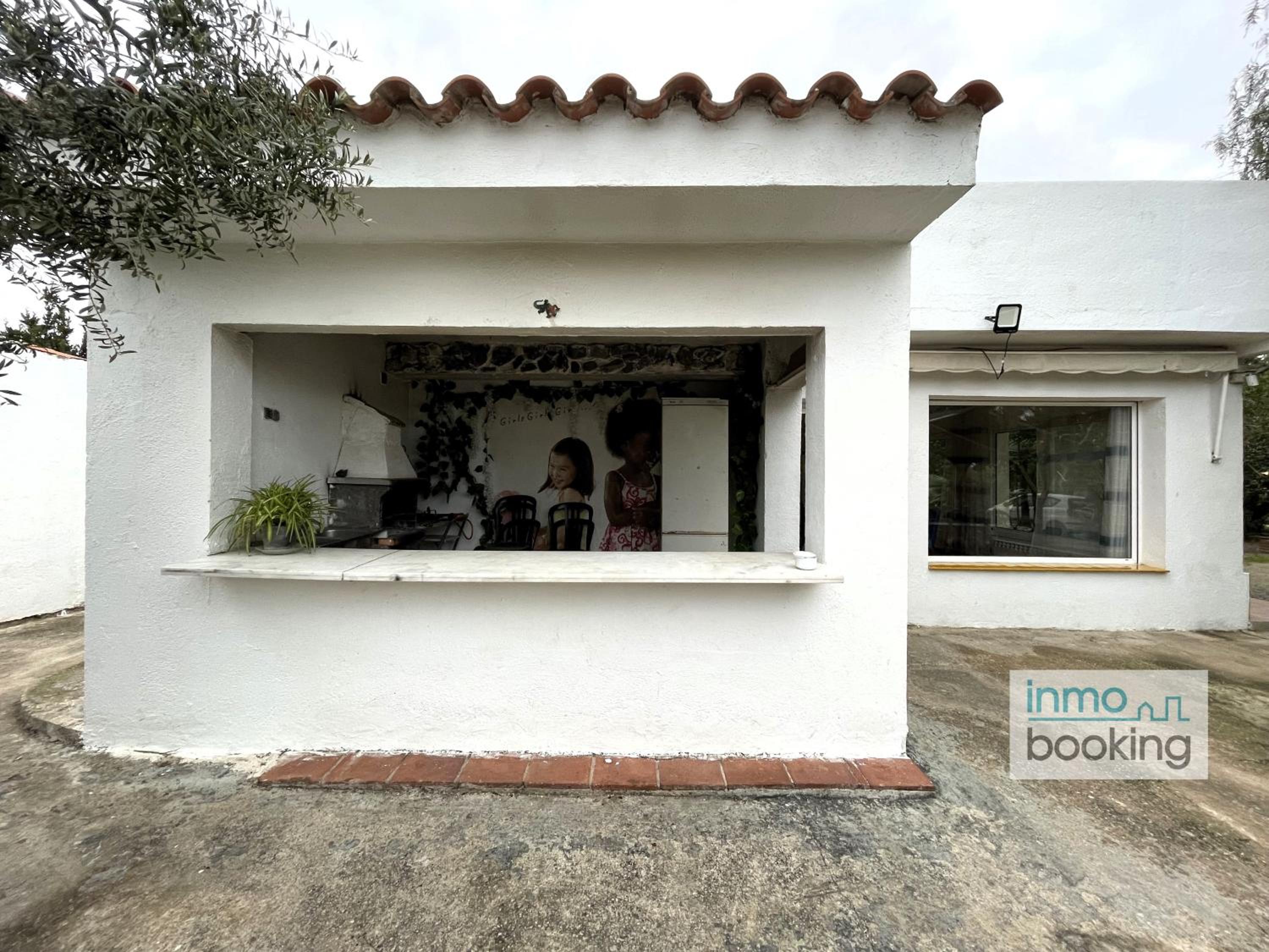 Villa Mediterrania, con piscina y barbacoa