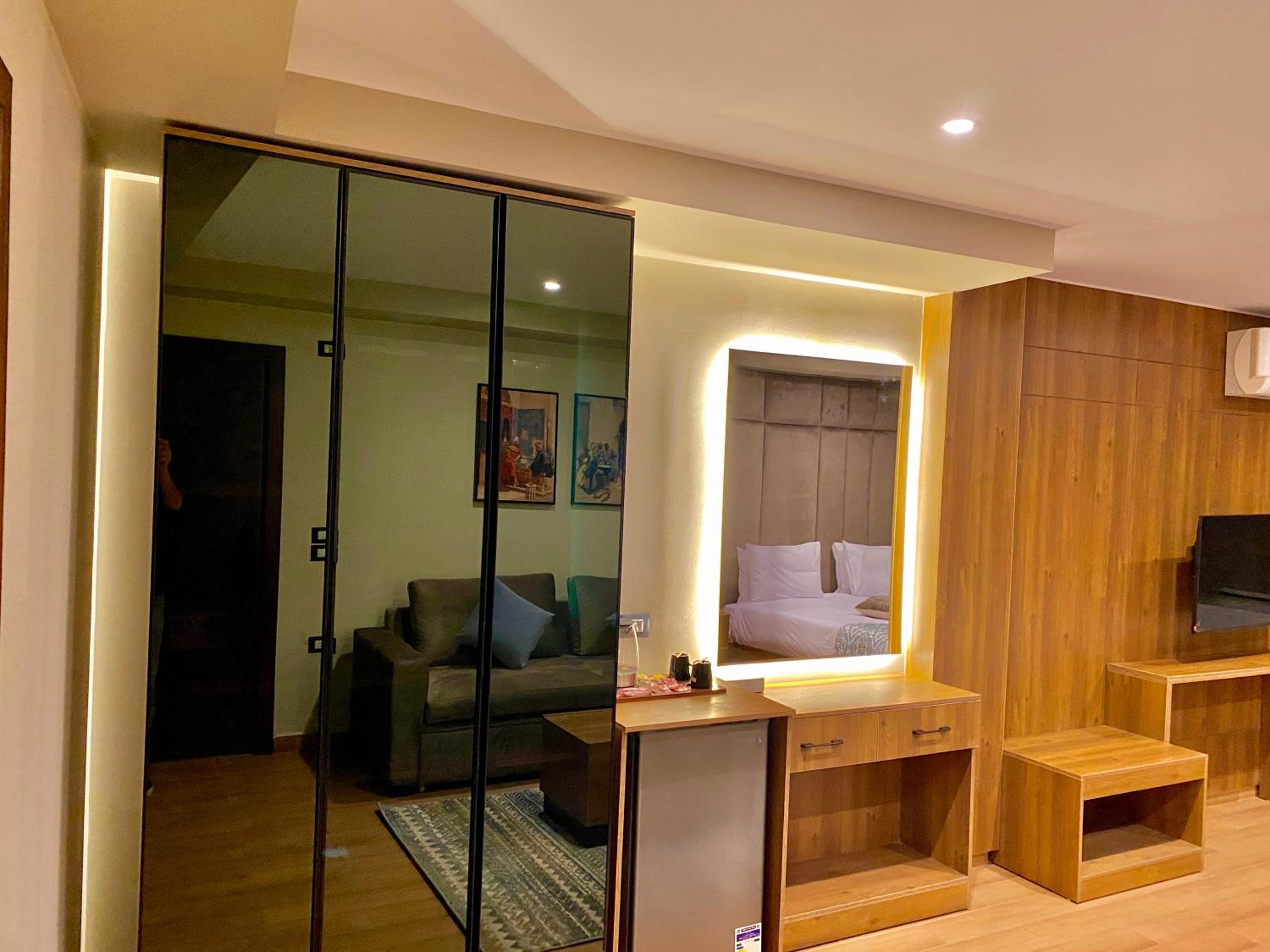 hotel room