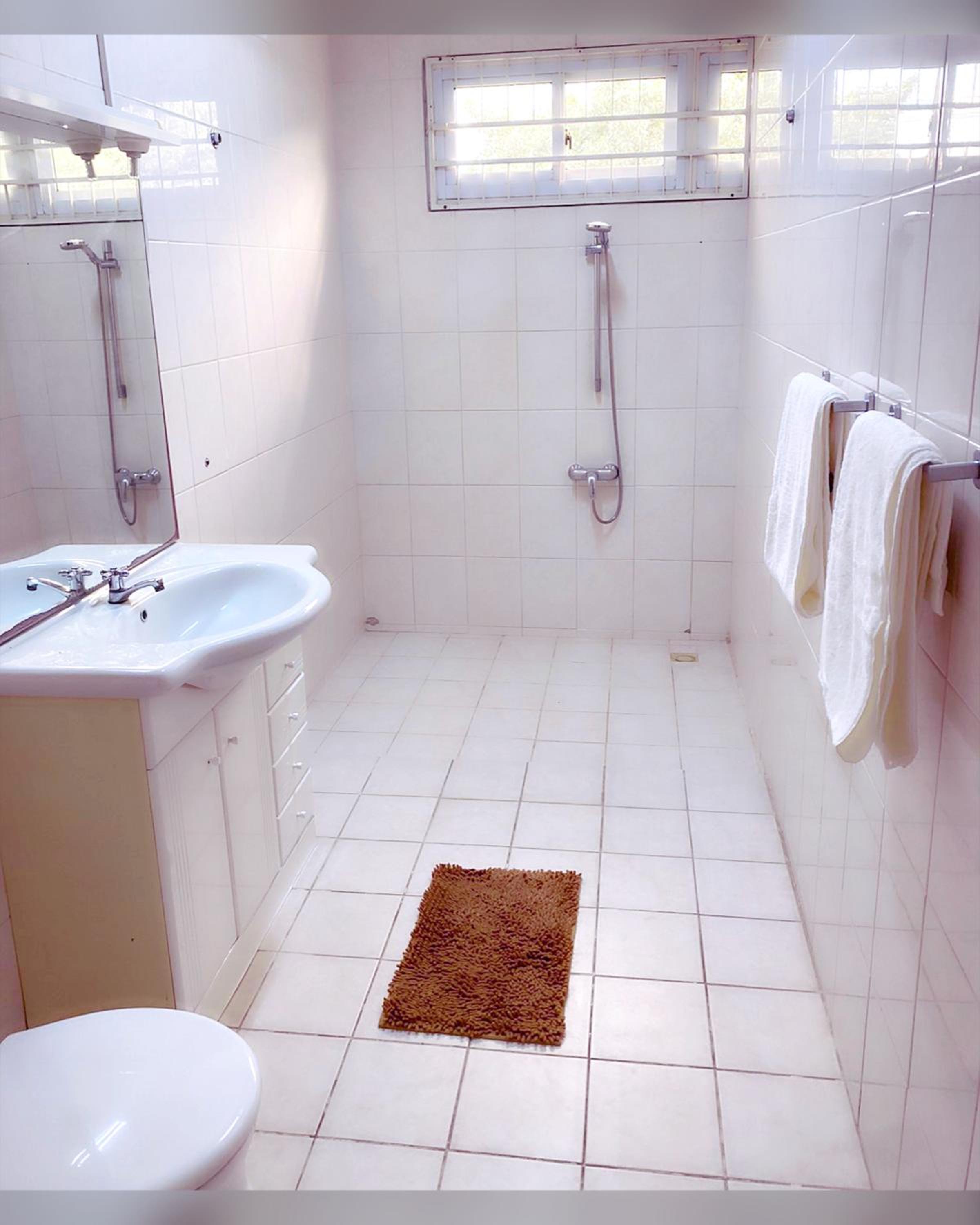 Paramaribo Villa 8p Full Airco Near Mall