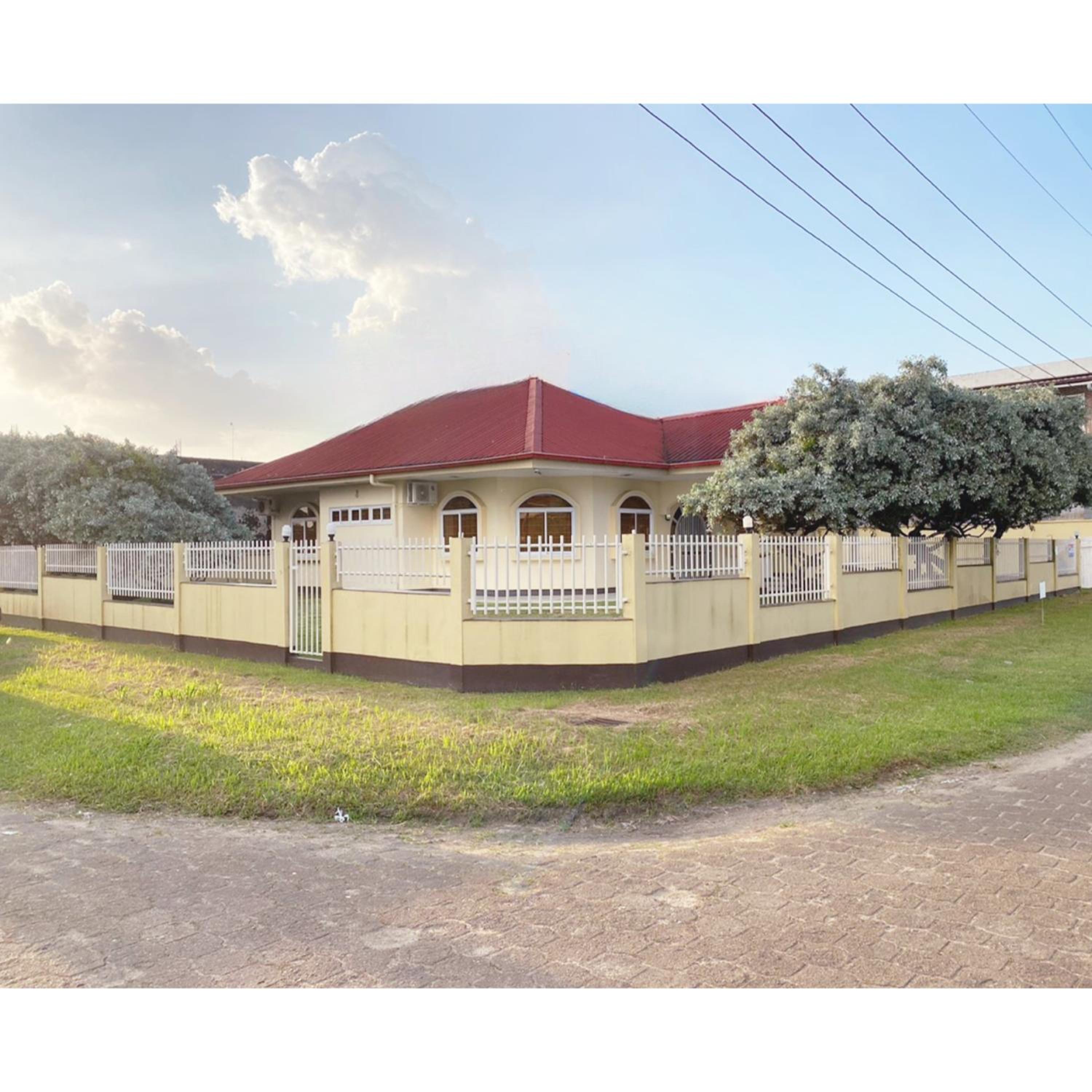 Paramaribo Villa 8p Full Airco Near Mall