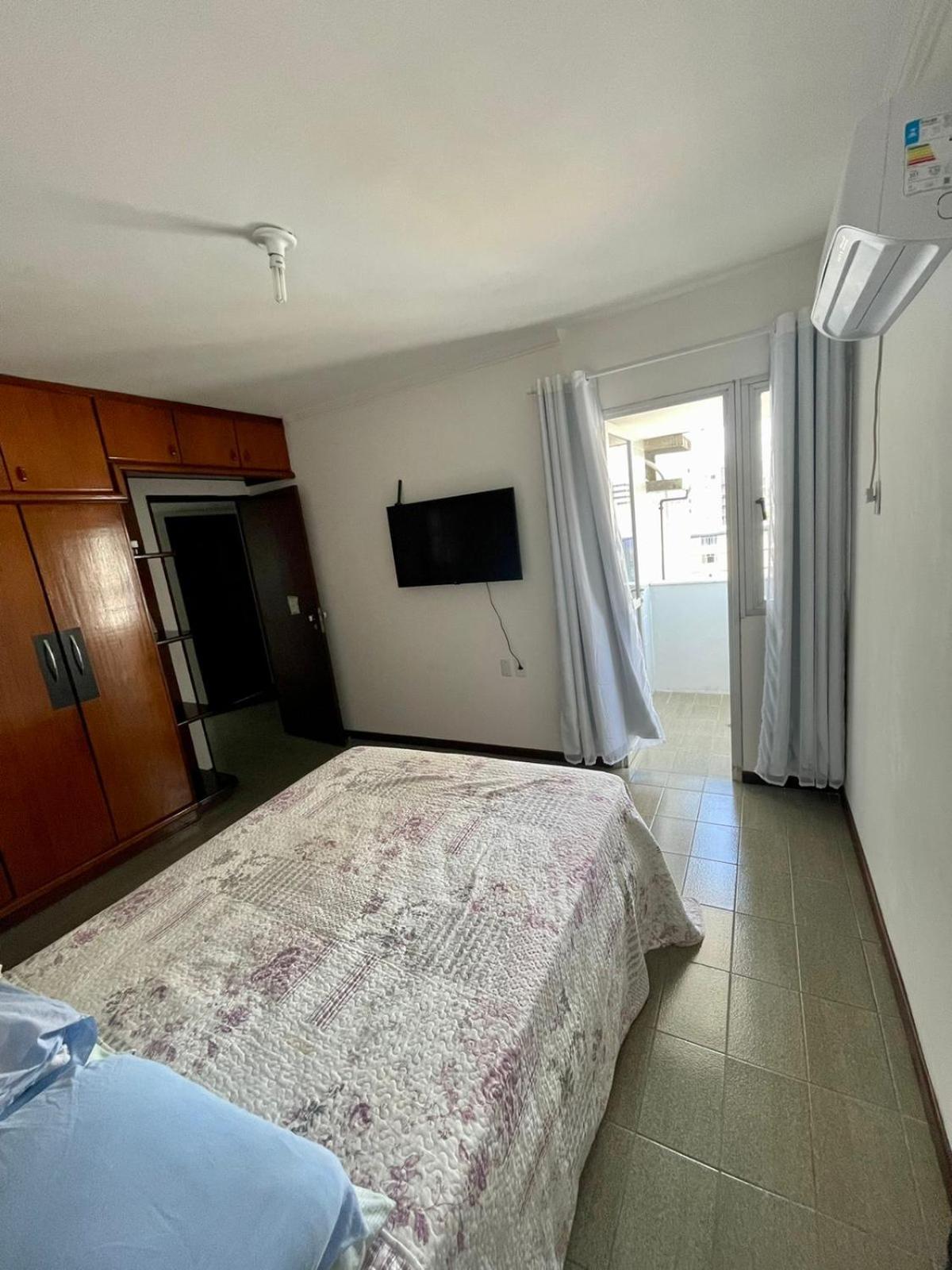 amplo apartamento com 196 m2