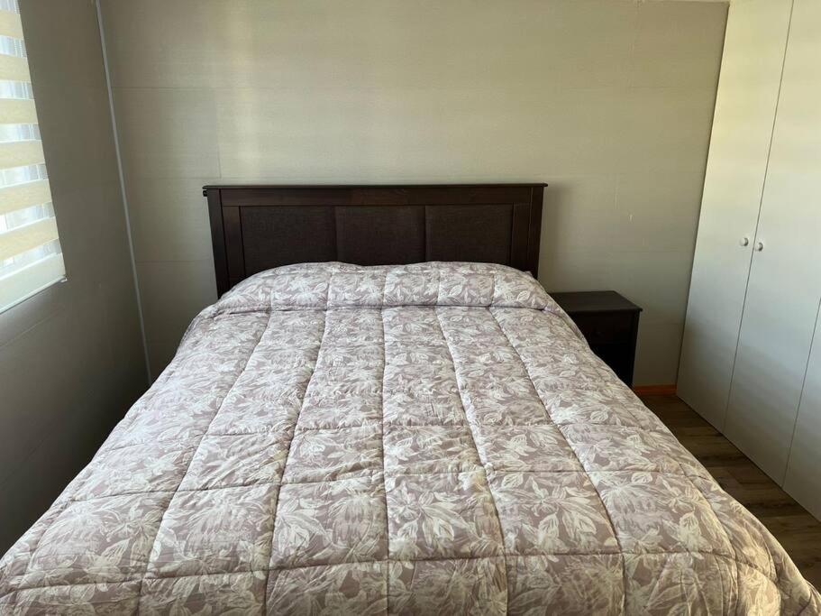 Arriendo Casa dos pisos por dia