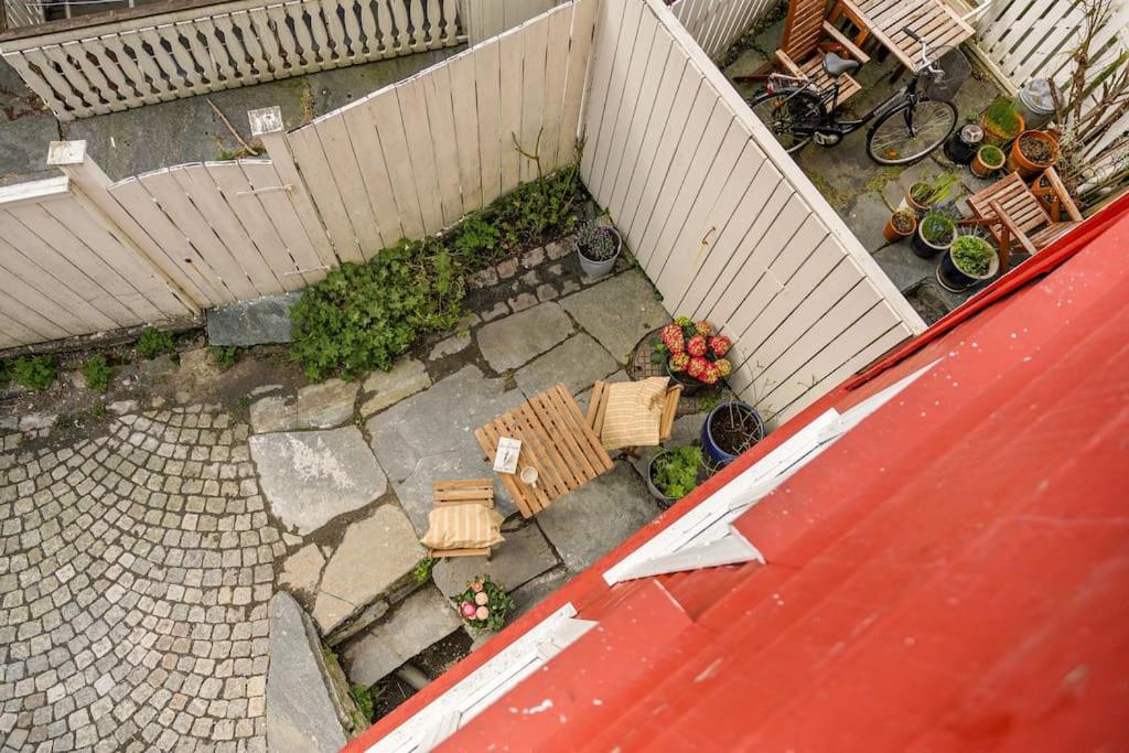 100 meters from Fløybanen l A rare city experience view 3