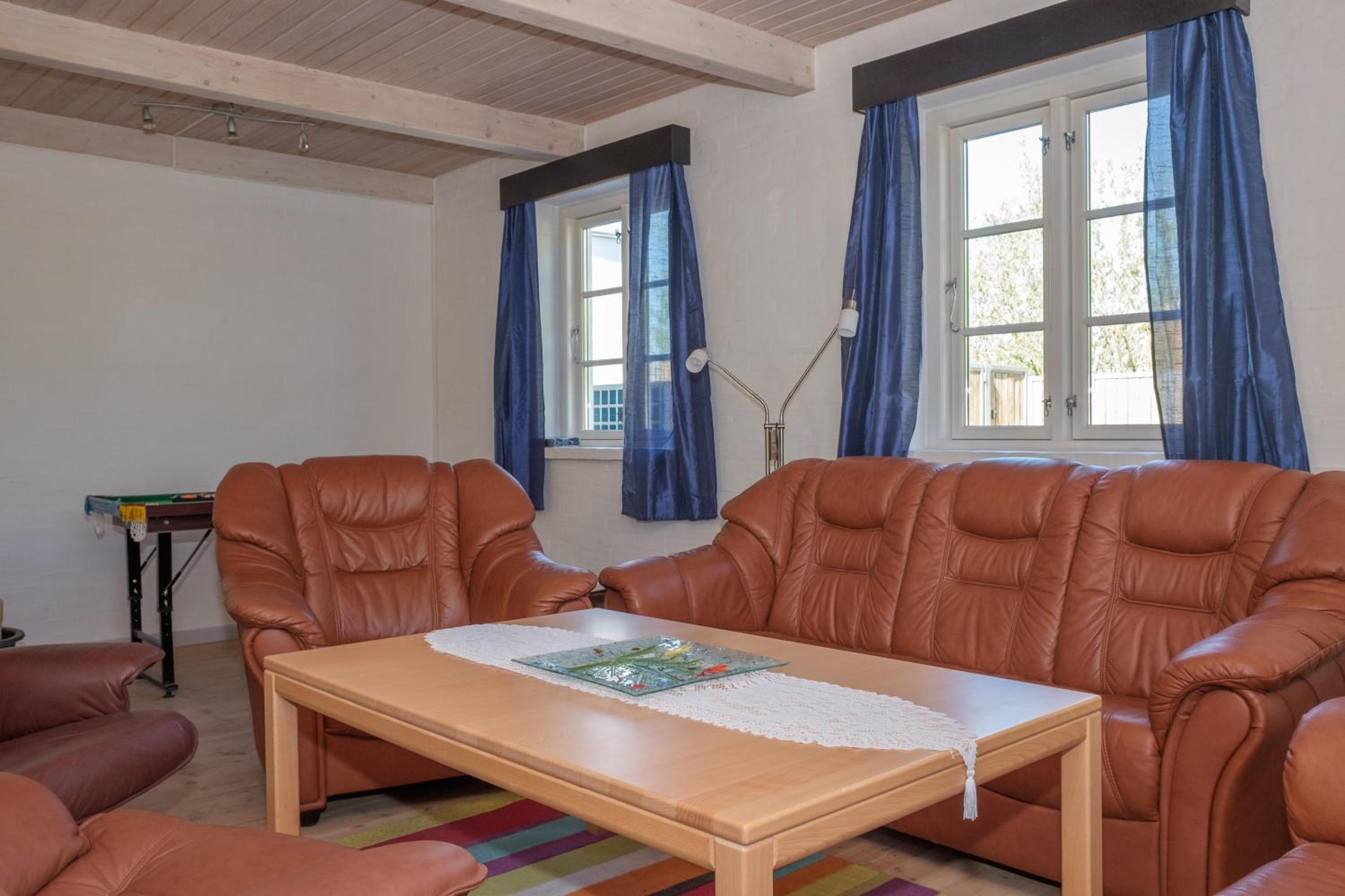 Stunning Home In Rønde With 6 Bedrooms And Wifi view 4
