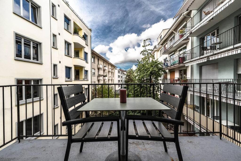 Terrific 1 BR flat city center and near lake - Dahlia 9