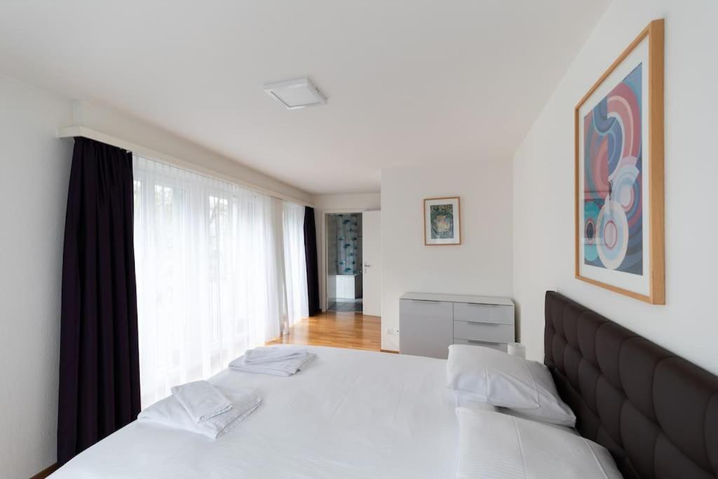 Terrific 1 BR flat city center and near lake - Dahlia 9