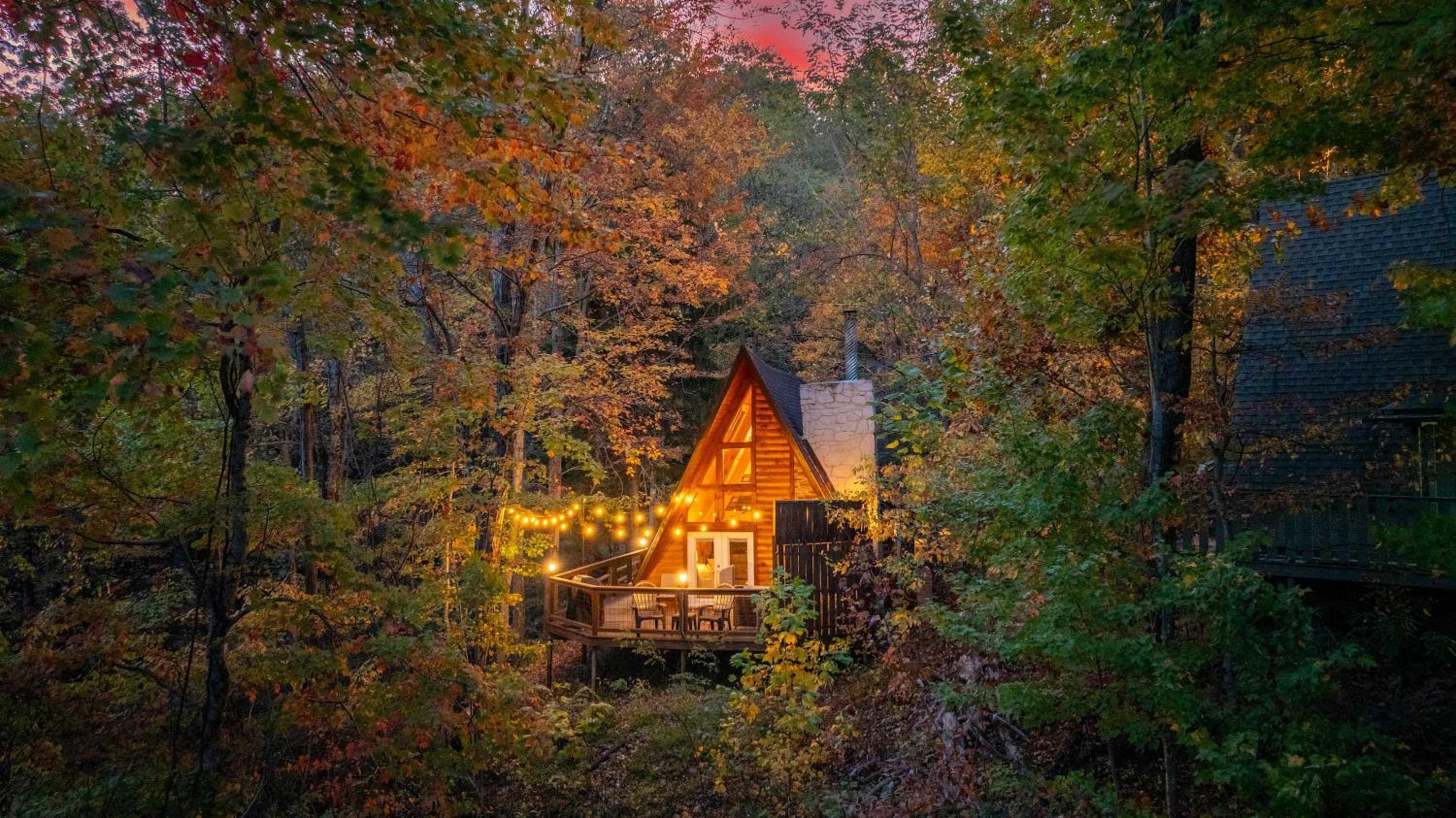 3 Miles to Gsmnp & Dtwn Good Views HotTub A-Frame view 3
