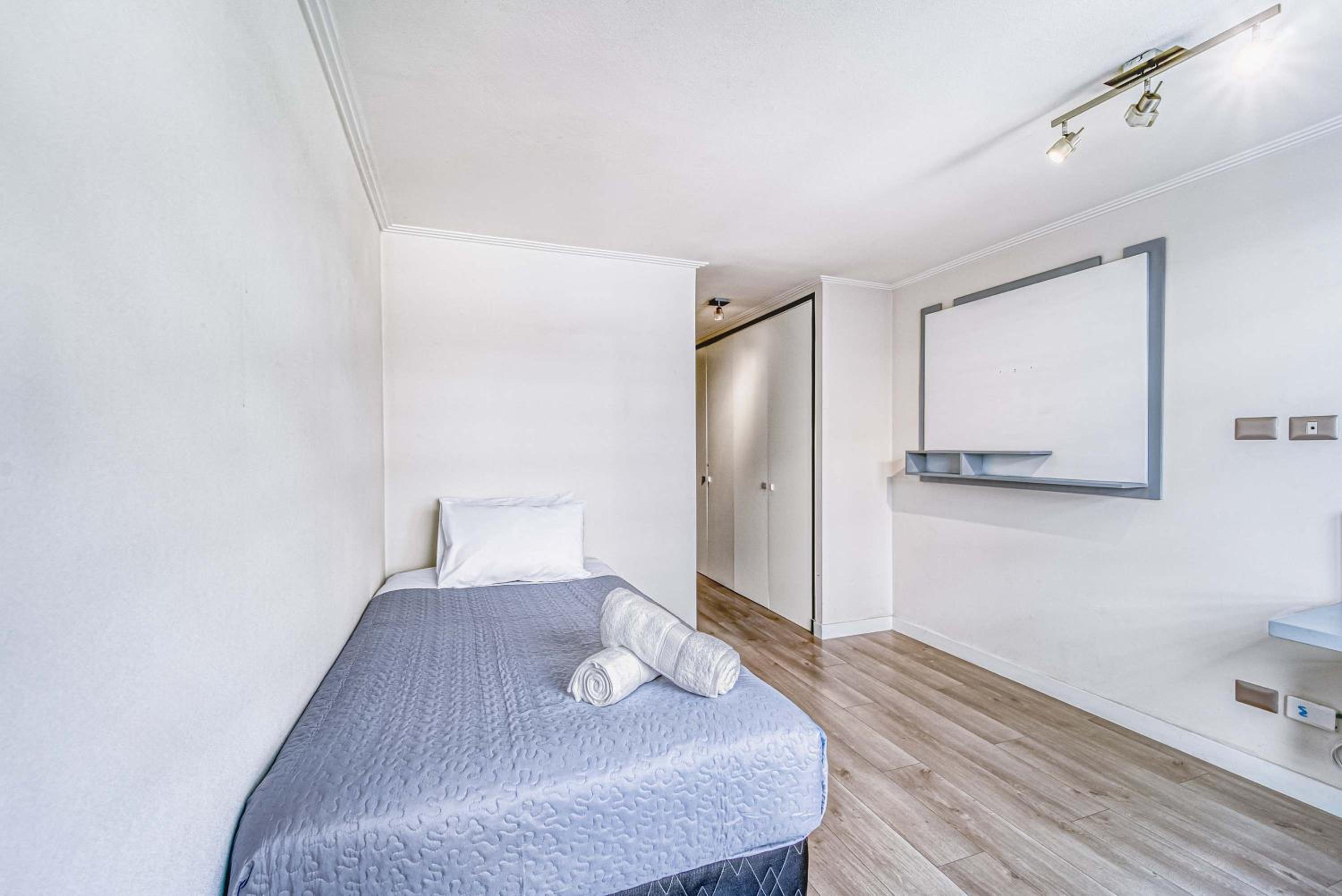 City Nest - 2B with Balcony & Parking