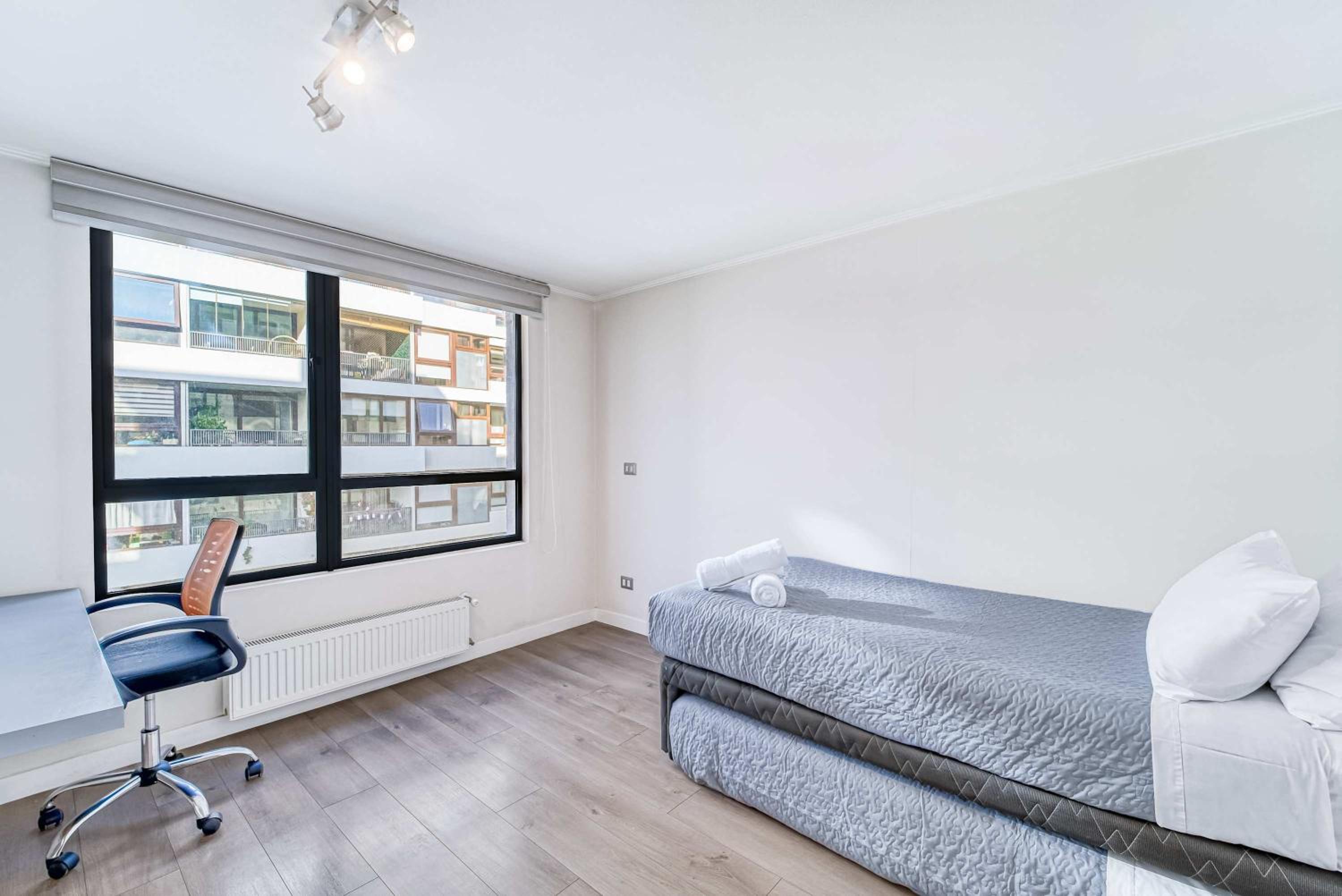 City Nest - 2B with Balcony & Parking