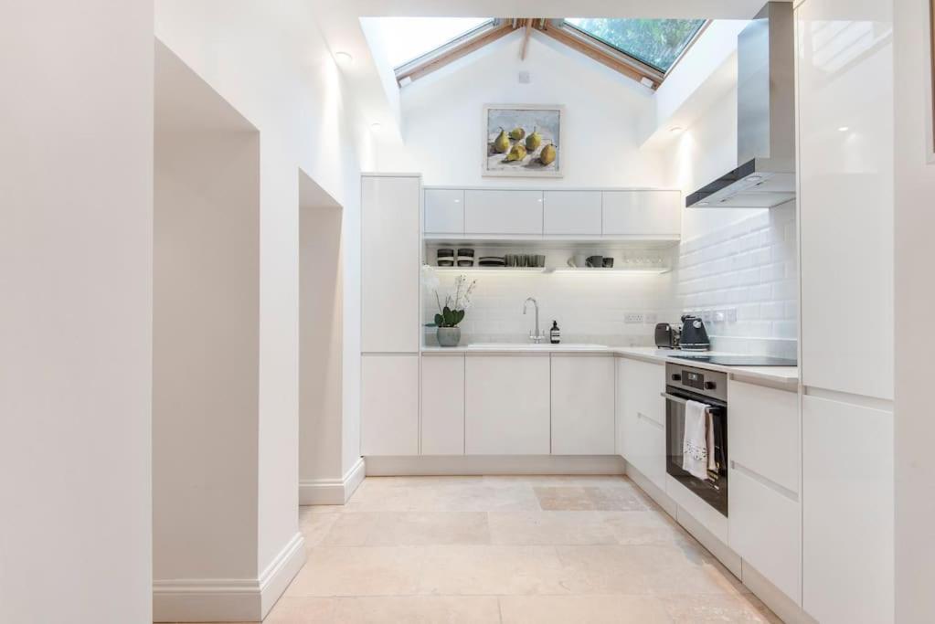 Chepstow Place- Notting Hill