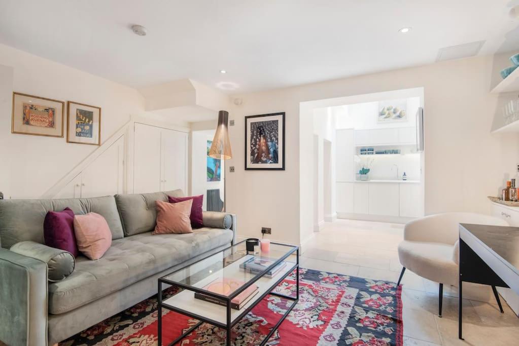Chepstow Place- Notting Hill