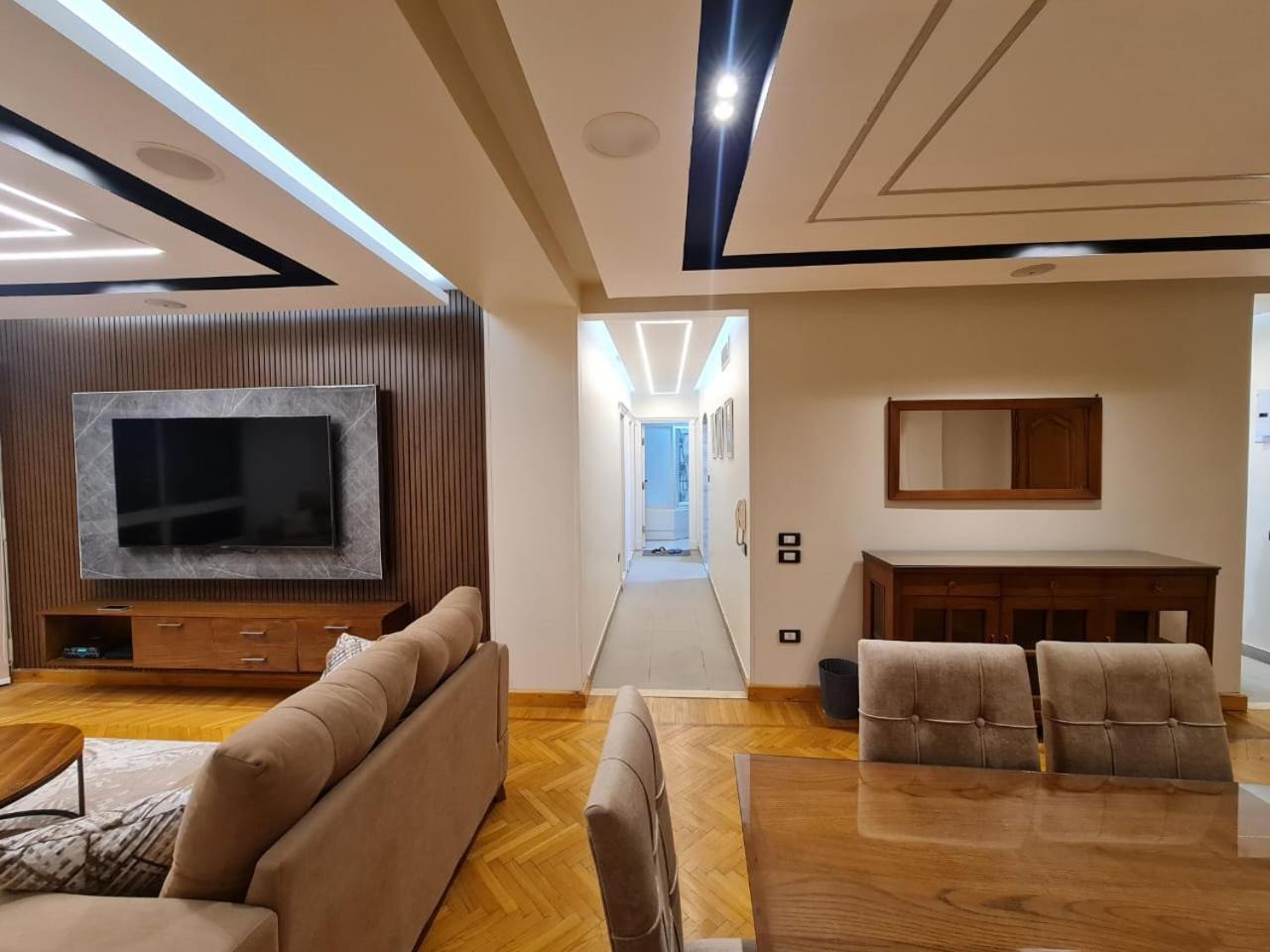 Hotel apartment with Fantastic Nile View