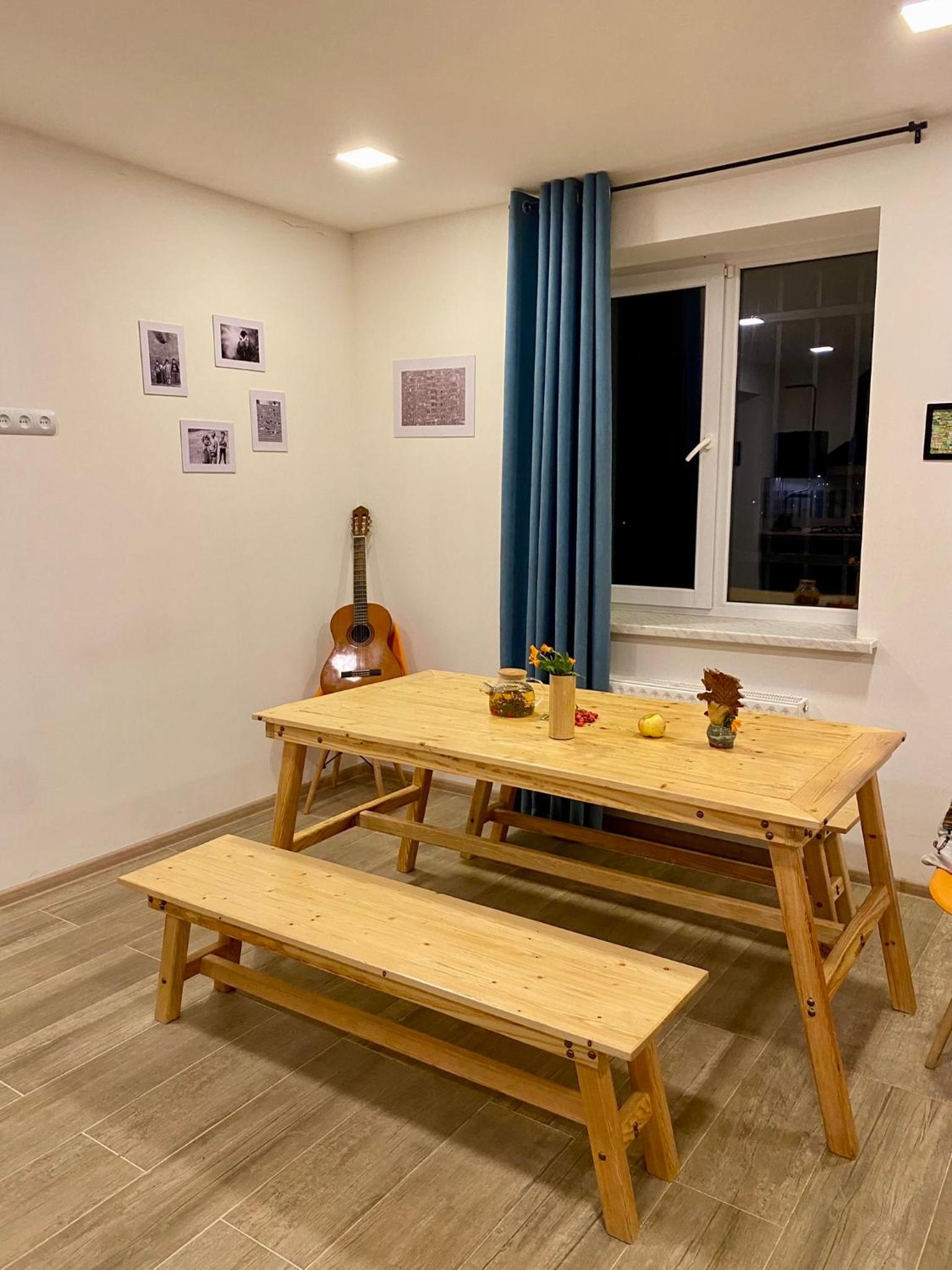 Dez Guest House with Mountain View