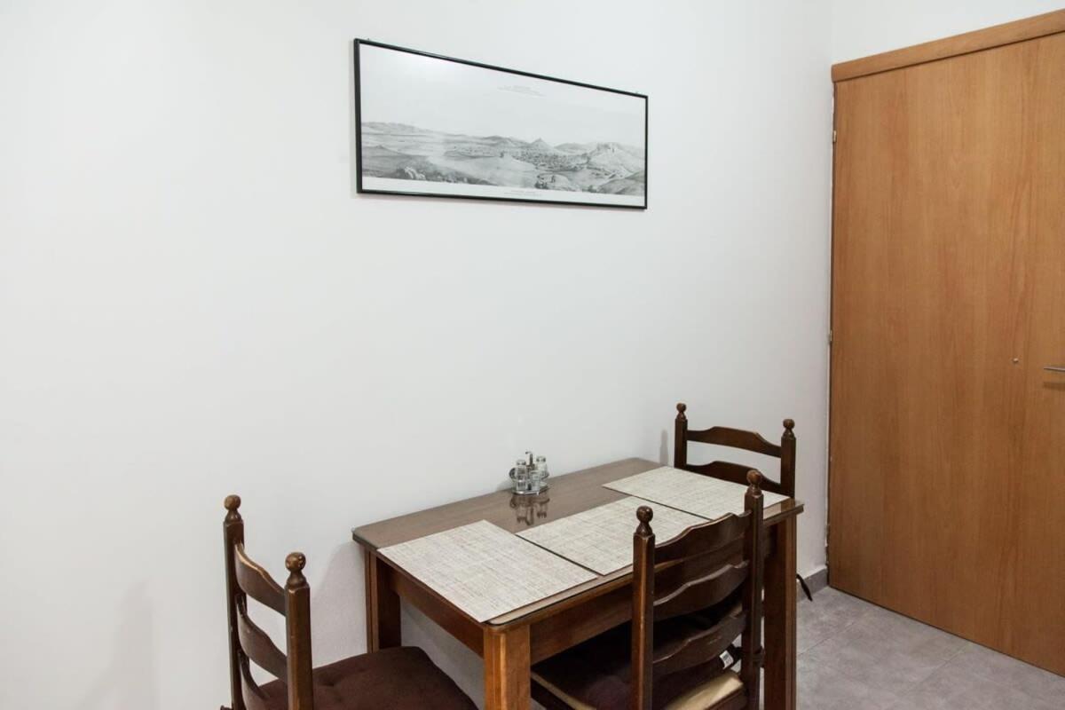 Cozy apartment near Stavros Niarchos Park