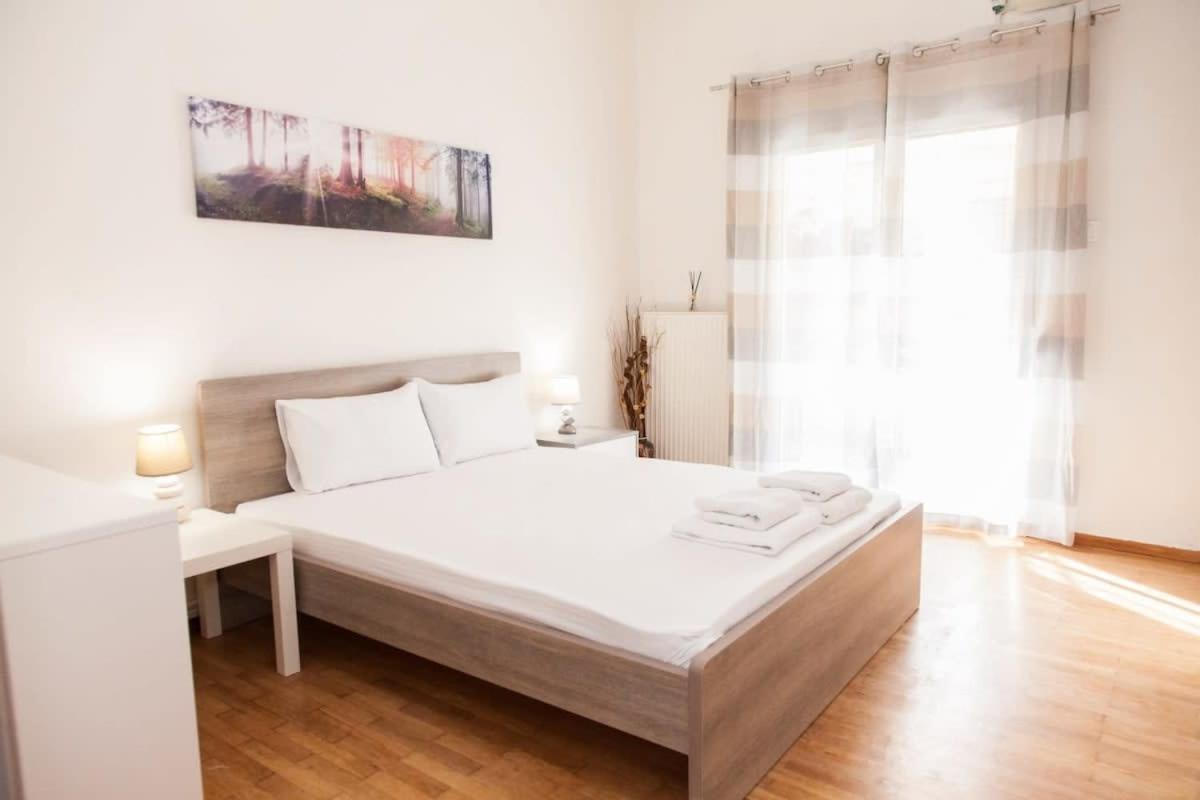 Cozy apartment near Stavros Niarchos Park
