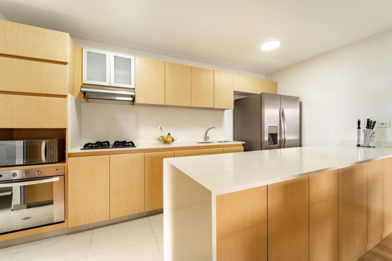 3BR Modern and Urban Apartment with Views