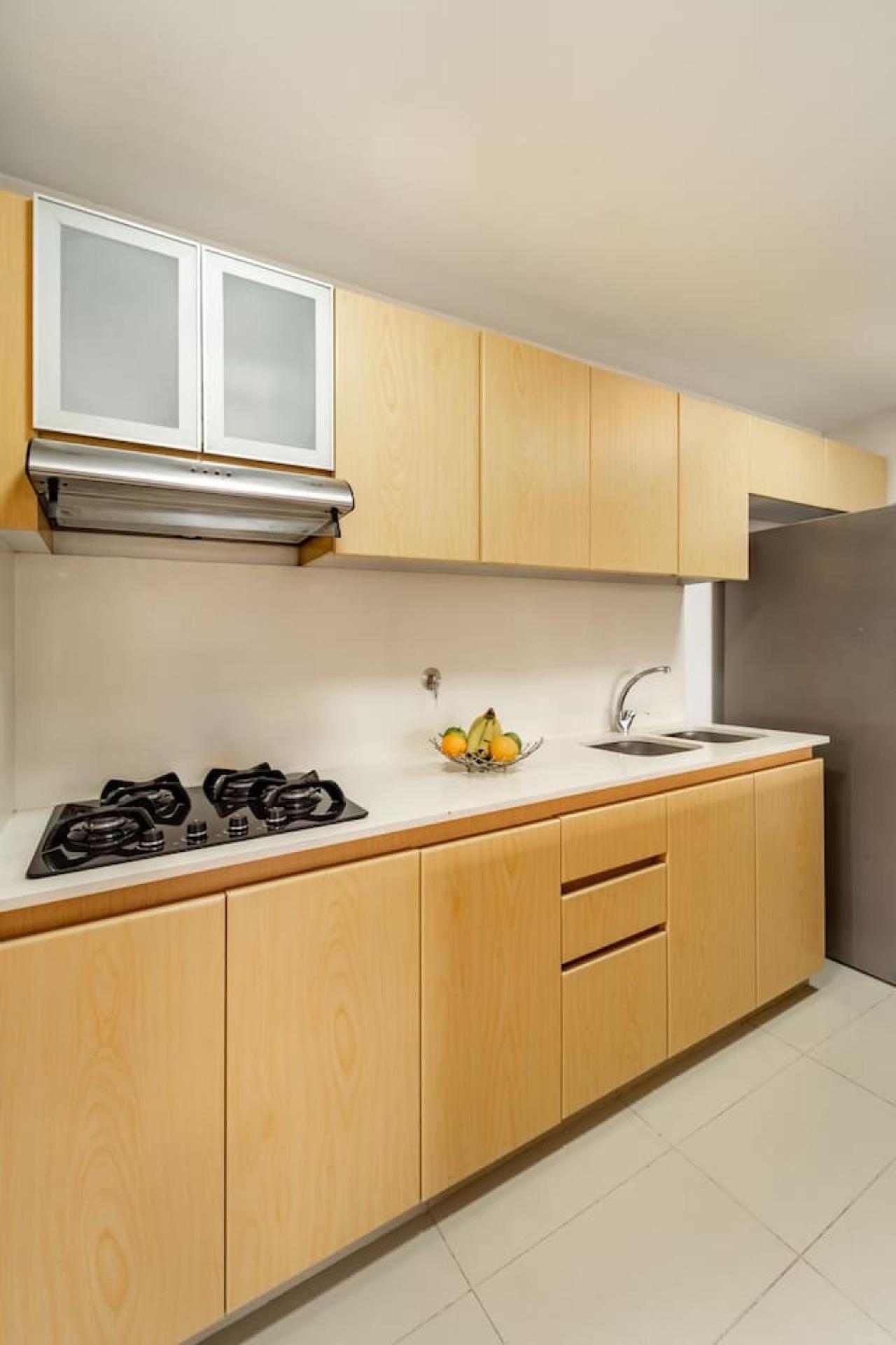 3BR Modern and Urban Apartment with Views