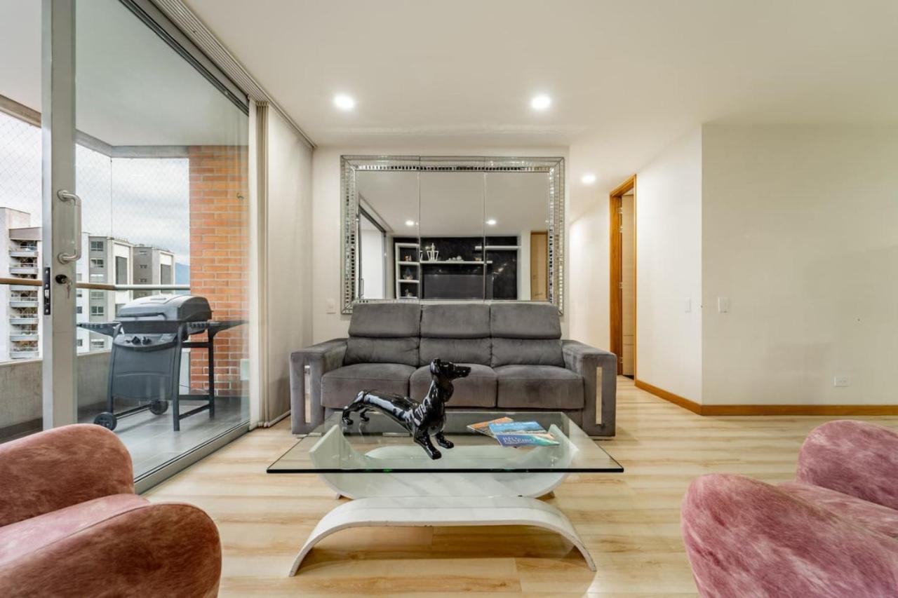 3BR Modern and Urban Apartment with Views