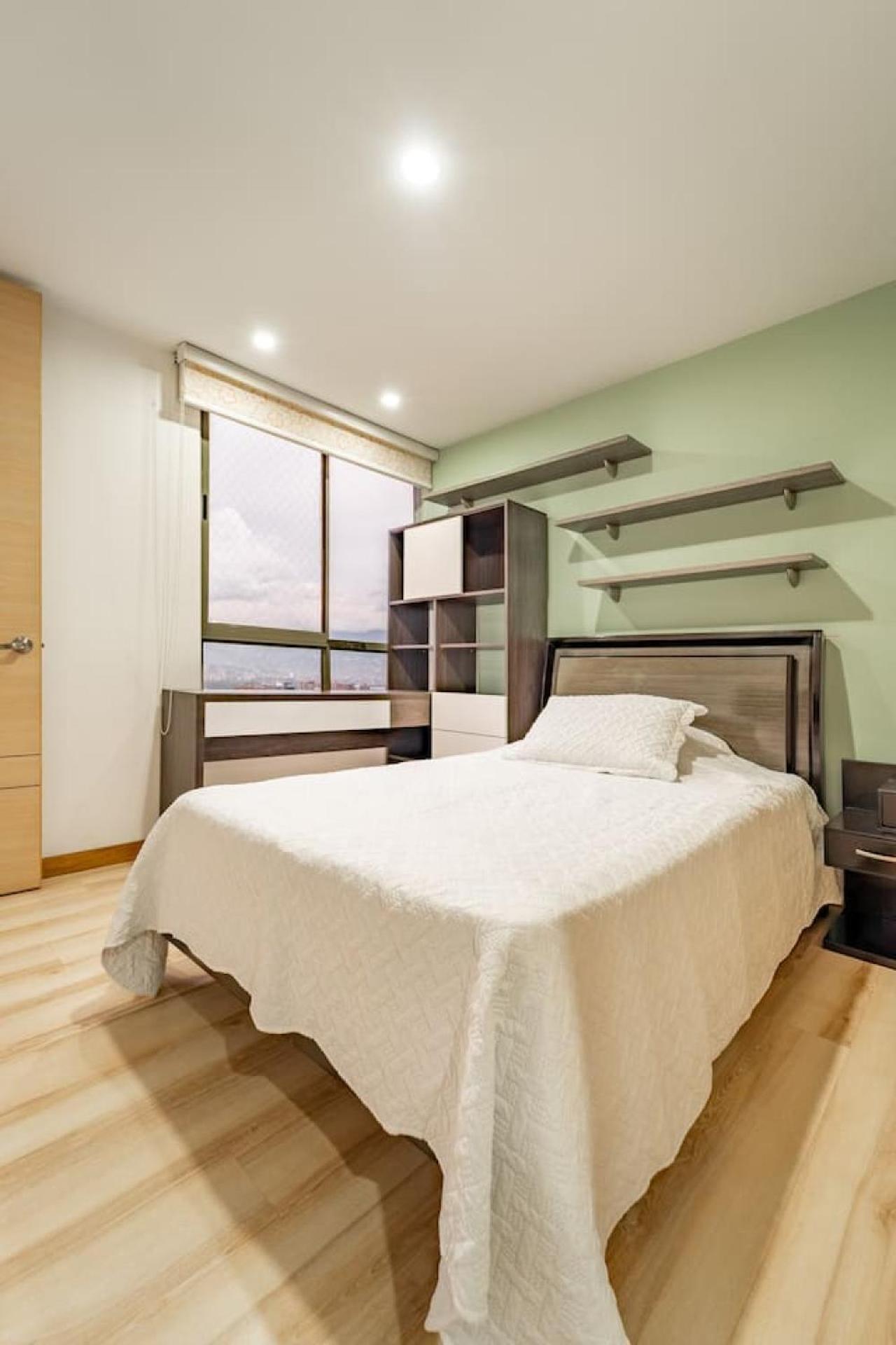 3BR Modern and Urban Apartment with Views