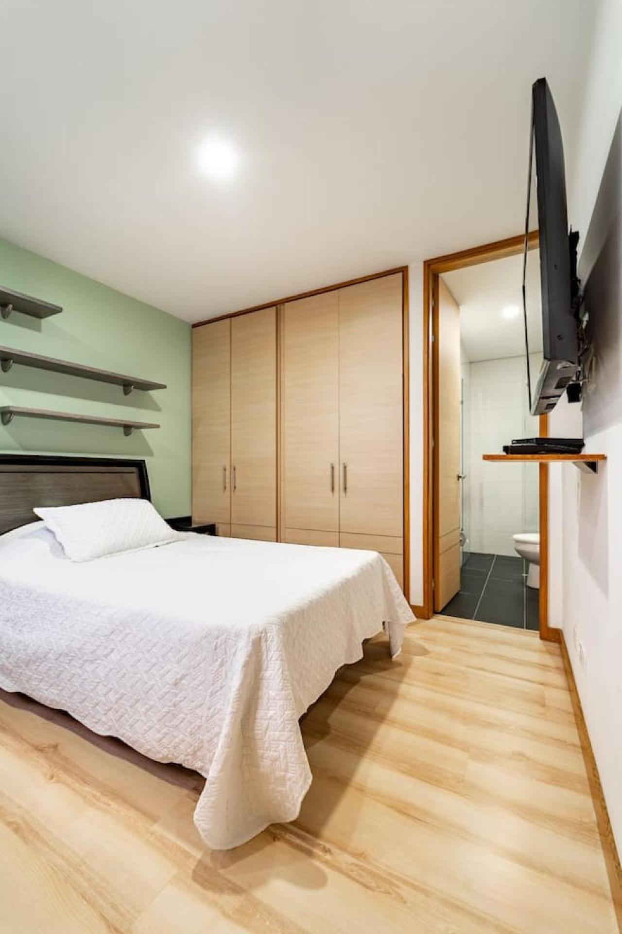 3BR Modern and Urban Apartment with Views