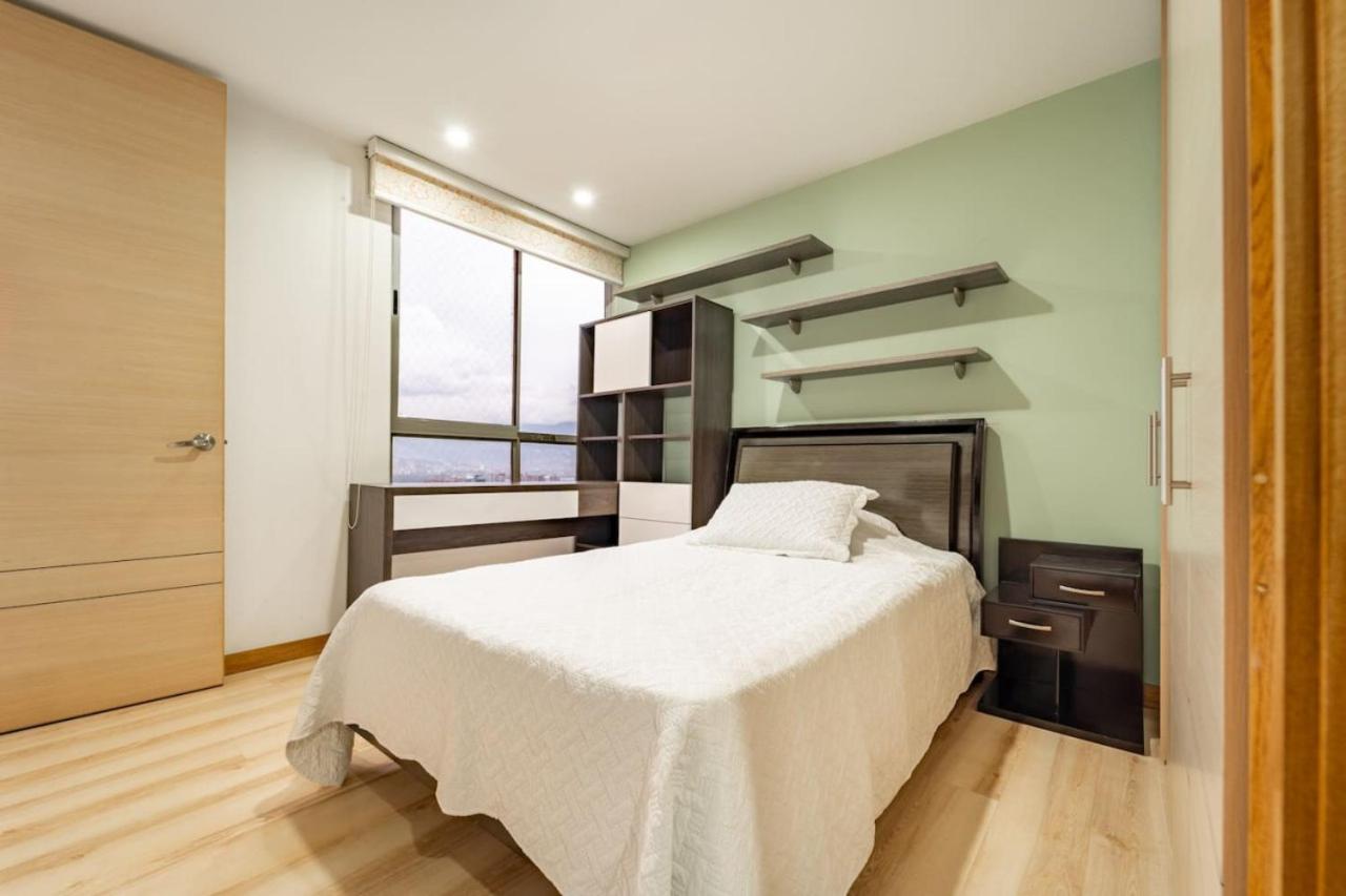3BR Modern and Urban Apartment with Views