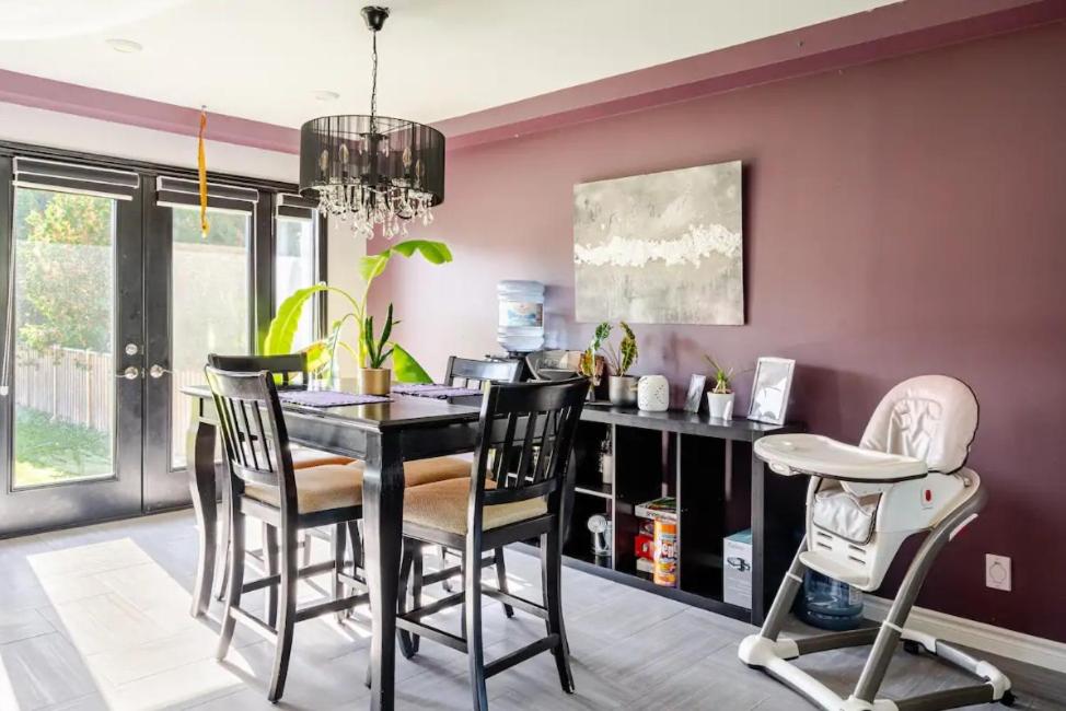 The Shabby Chic Home nestled on the Grimsby Escarpment