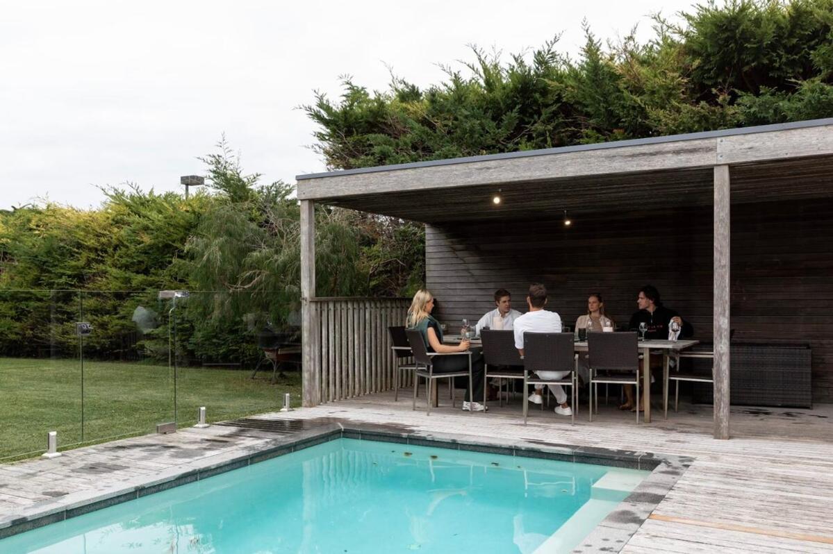 Luxury Portsea Sanctuary Gas Heat Pool & Gardens