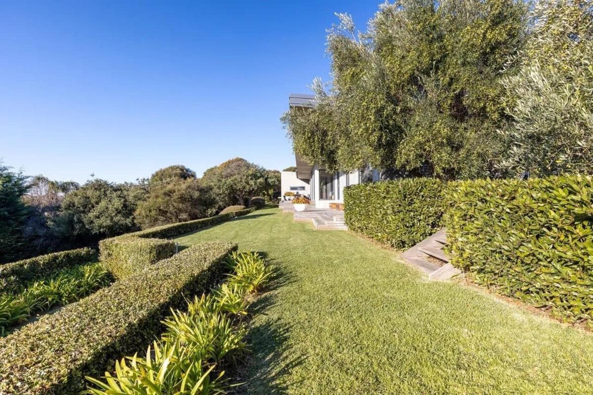 Luxury Portsea Sanctuary Gas Heat Pool & Gardens