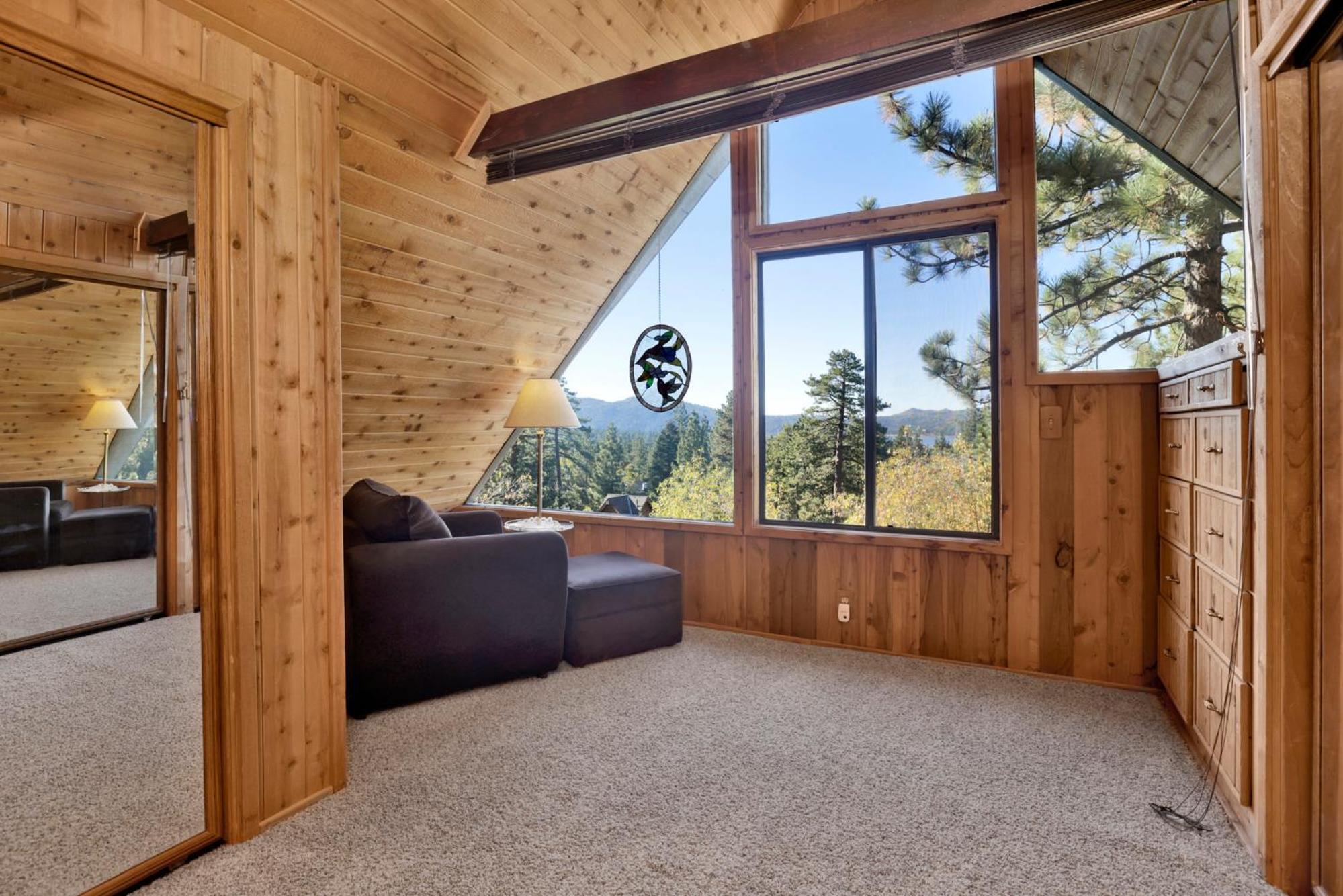 Mountain Hideaway on Maryland #2494 view 3