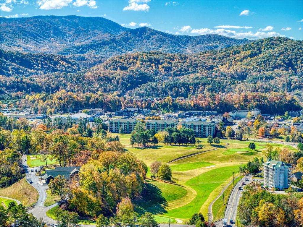 Starwood, Hot Tub, Mtn Views, Arcade Game, 560 FREE tickets each paid day view 4