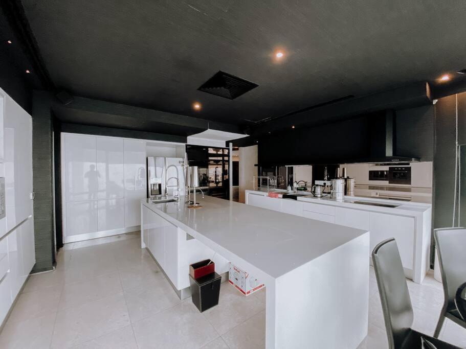 Deluxe Family Suites w KLCC View
