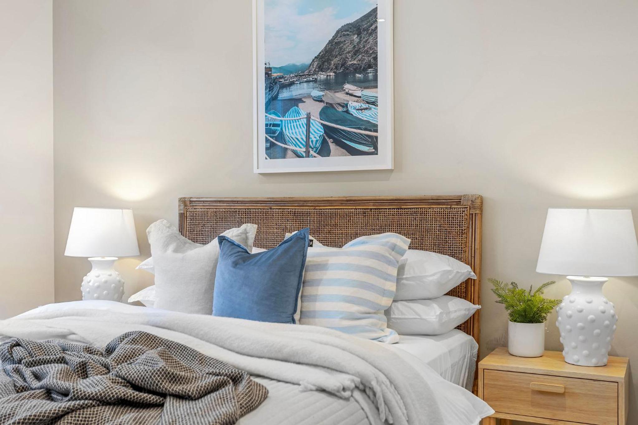 Waterfront Martha Cove Getaway 250m from beach