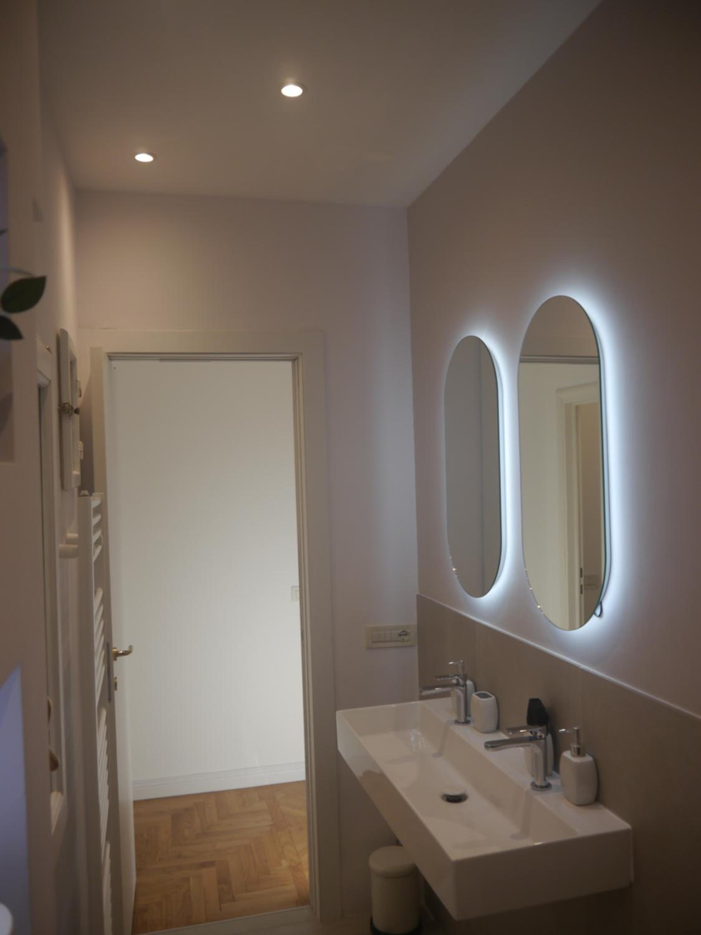 Romantic and Charming Apartments