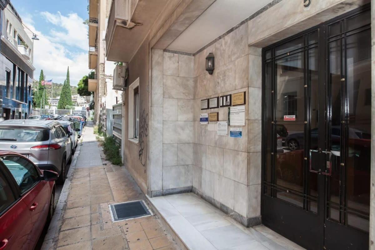 Stylish Brand New Apt near Megaro Mousikis