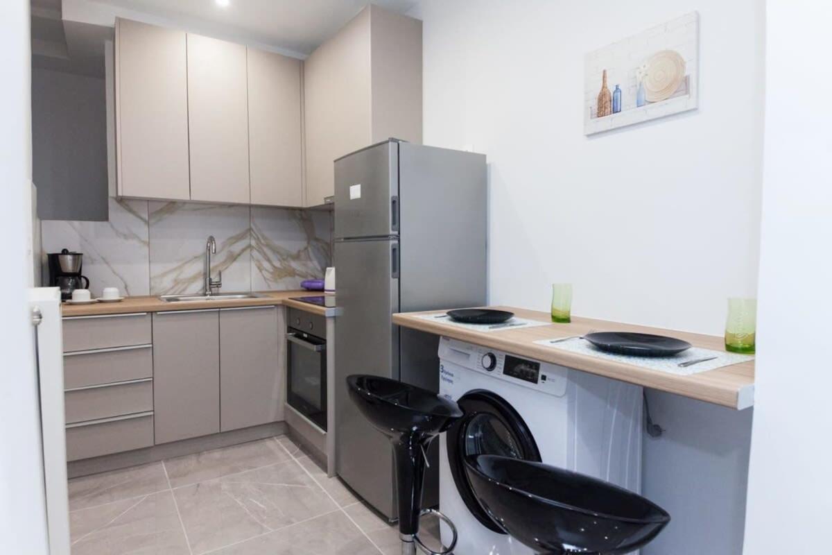 Stylish Brand New Apt near Megaro Mousikis