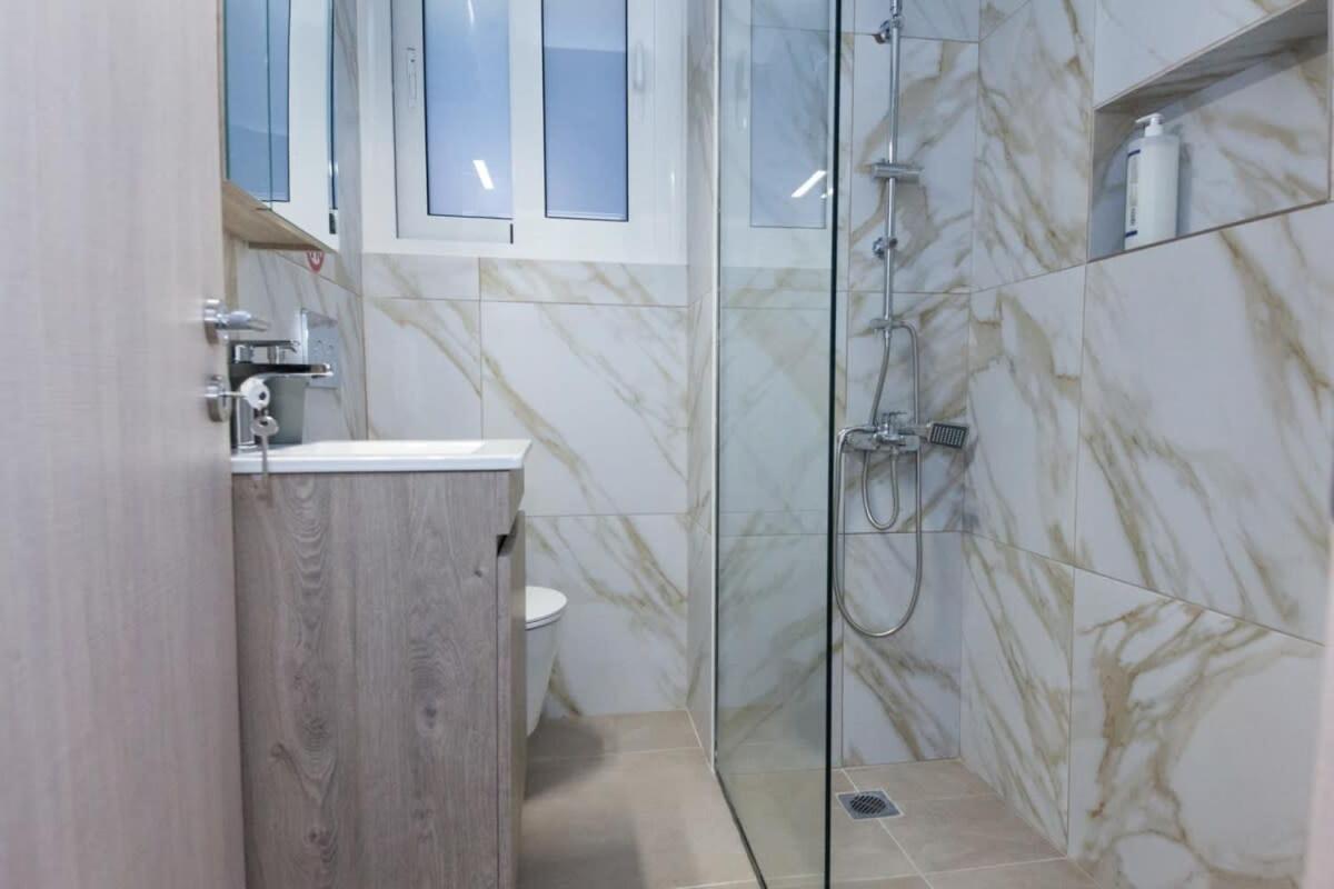 Stylish Brand New Apt near Megaro Mousikis