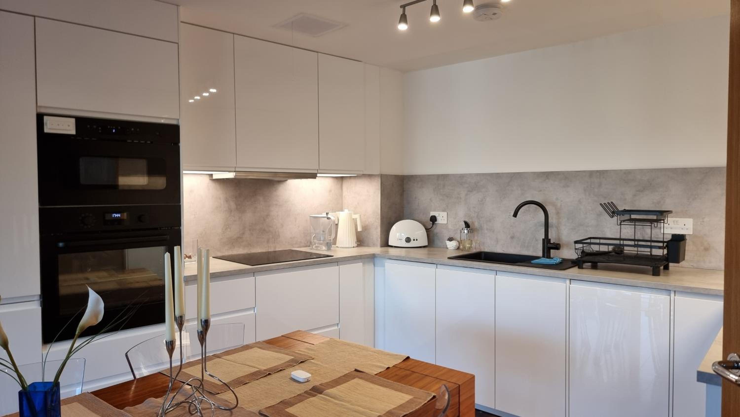 London Bridge spacious apartment photo 5