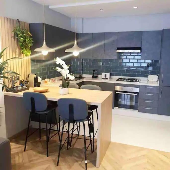 Downtown Luxury Stay CIL view 2