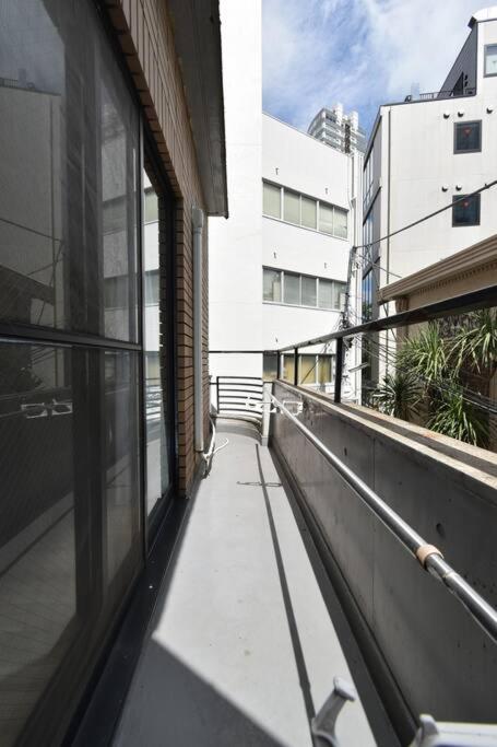 4min Roppongi Enjoy travel and gourmet experiences