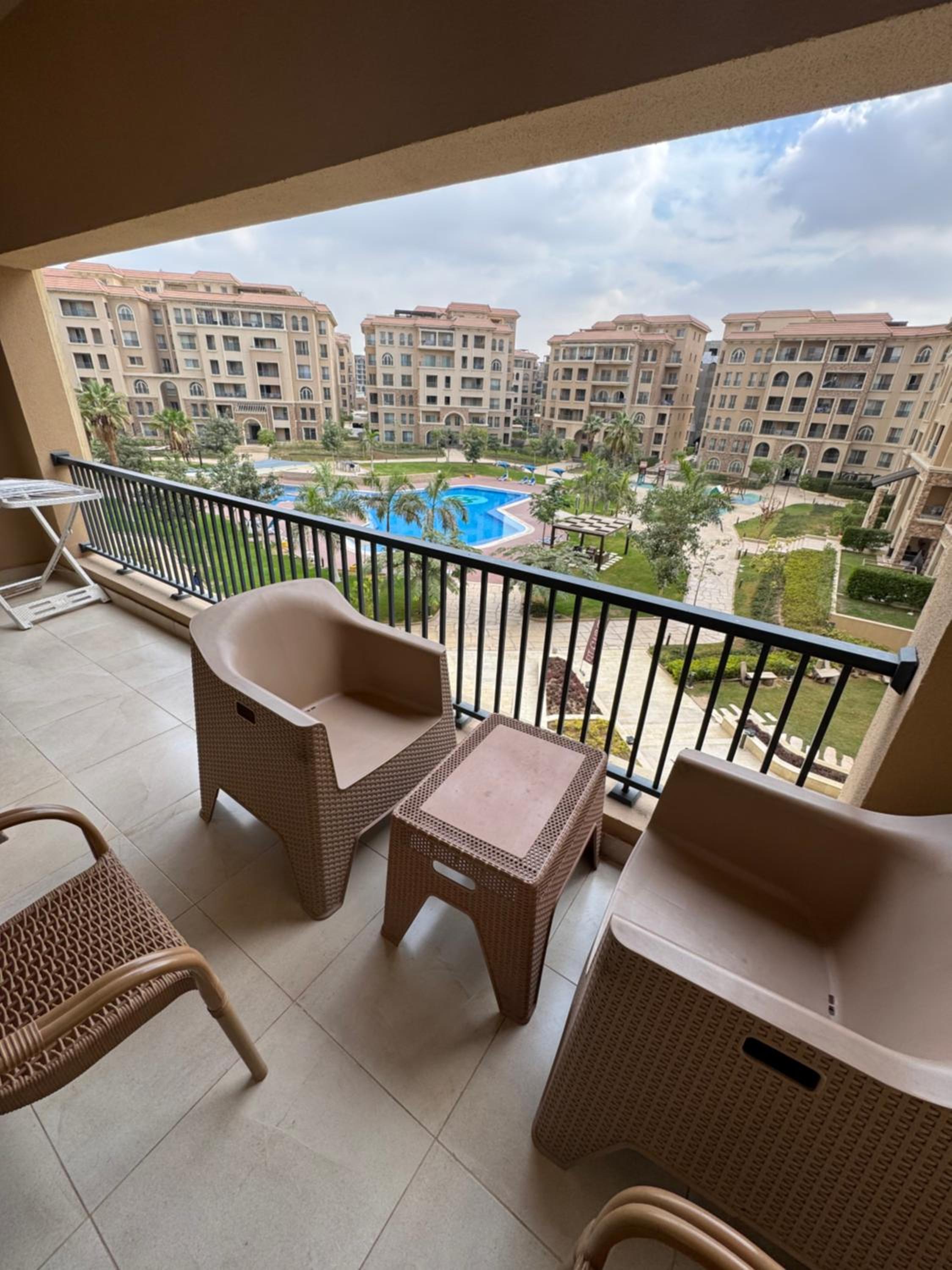 Nice and quiet place with swimming pool