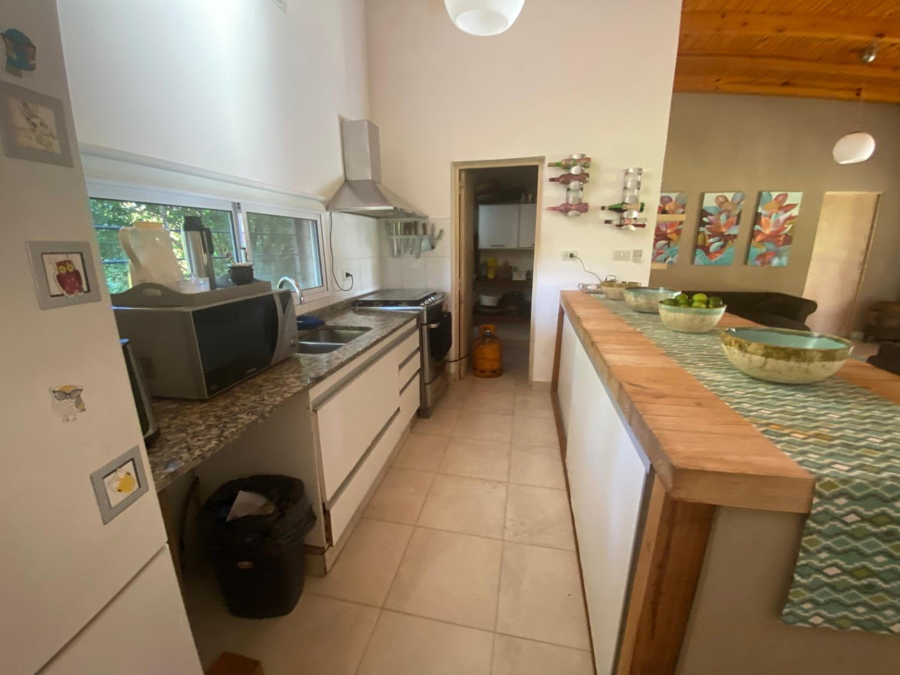 Linda casa a metros del río Paraná con pileta