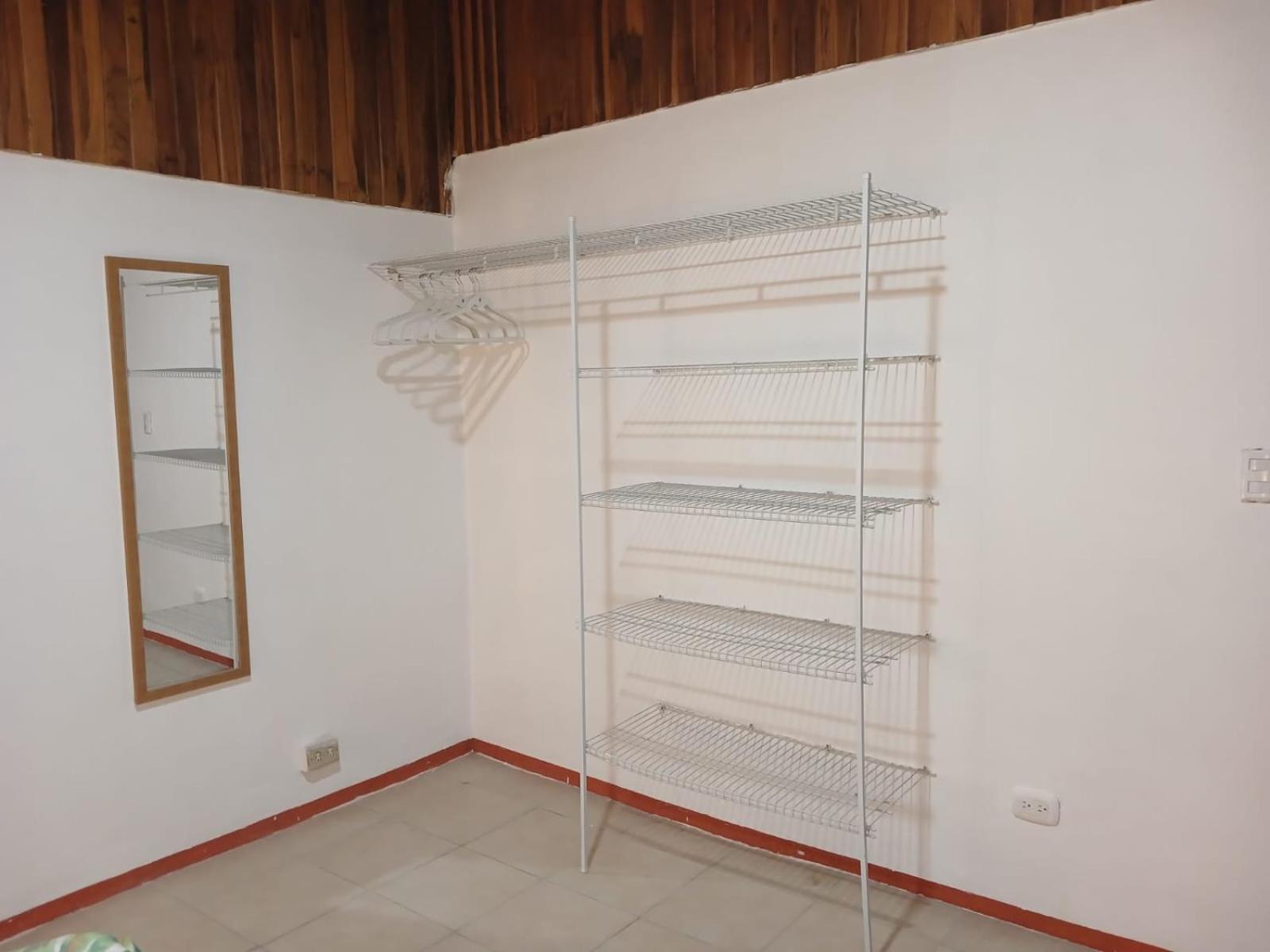 Apartamento & Masajes Nathalia
