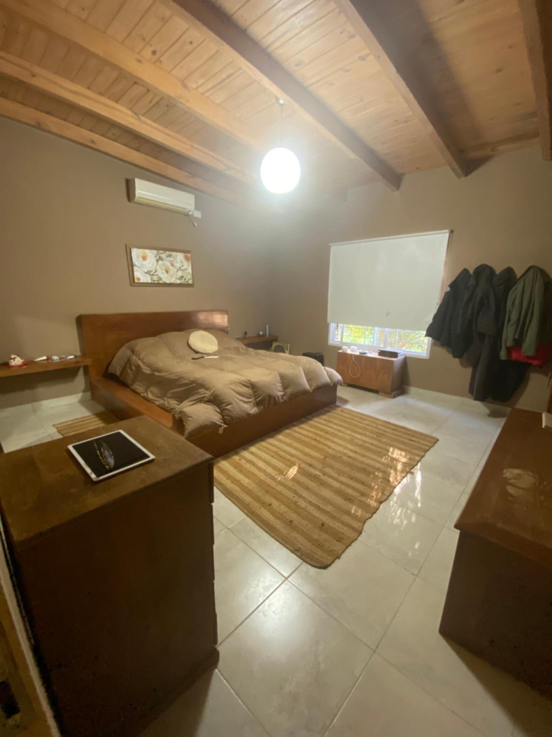 Linda casa a metros del río Paraná con pileta