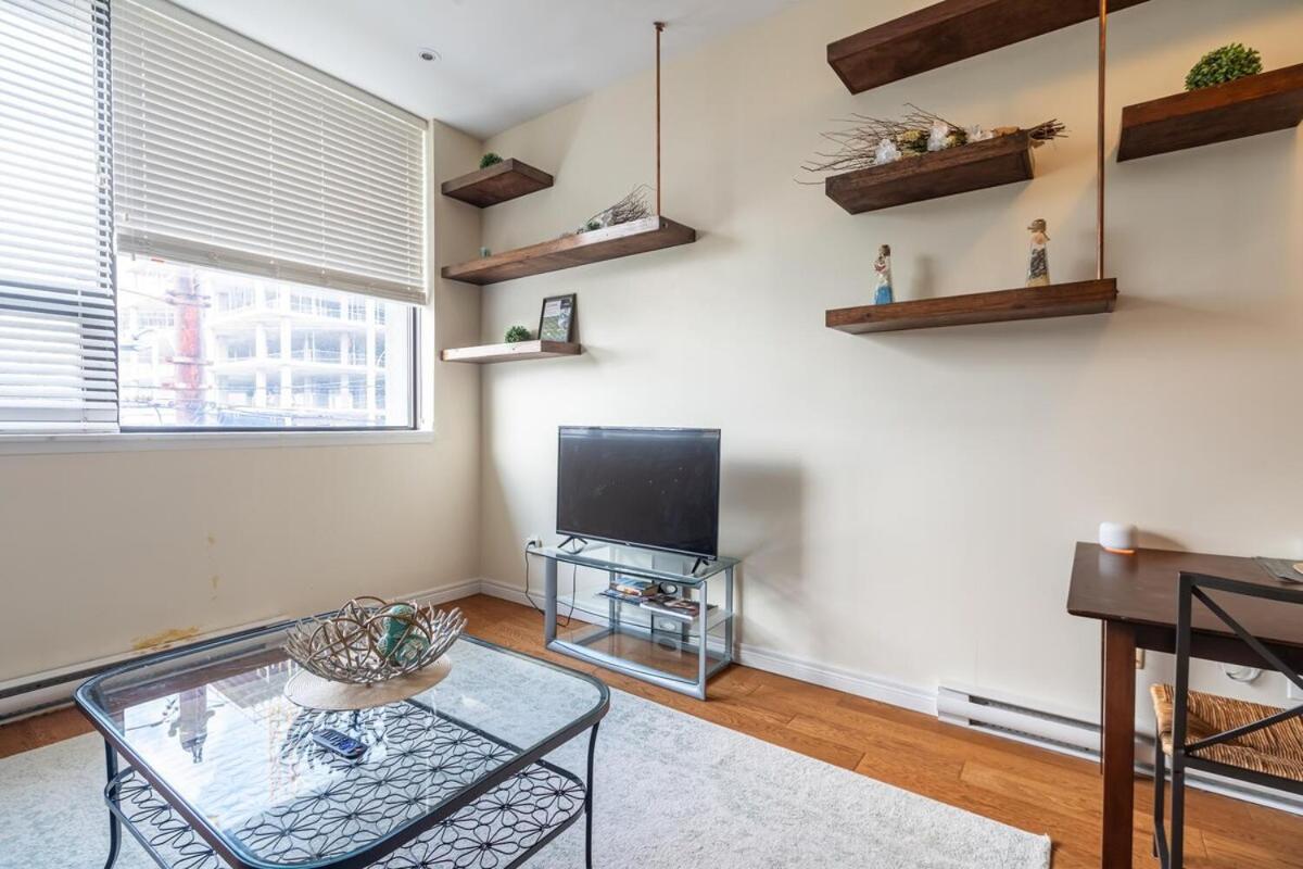 Bright & Charming Loft with AC, Unit 3