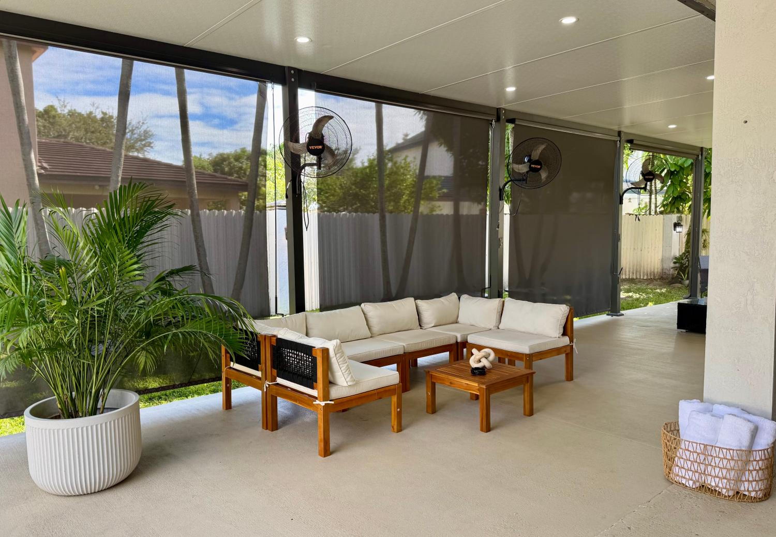 Miami Getaway Heated Pool Villa with Mini Golf & BBQ