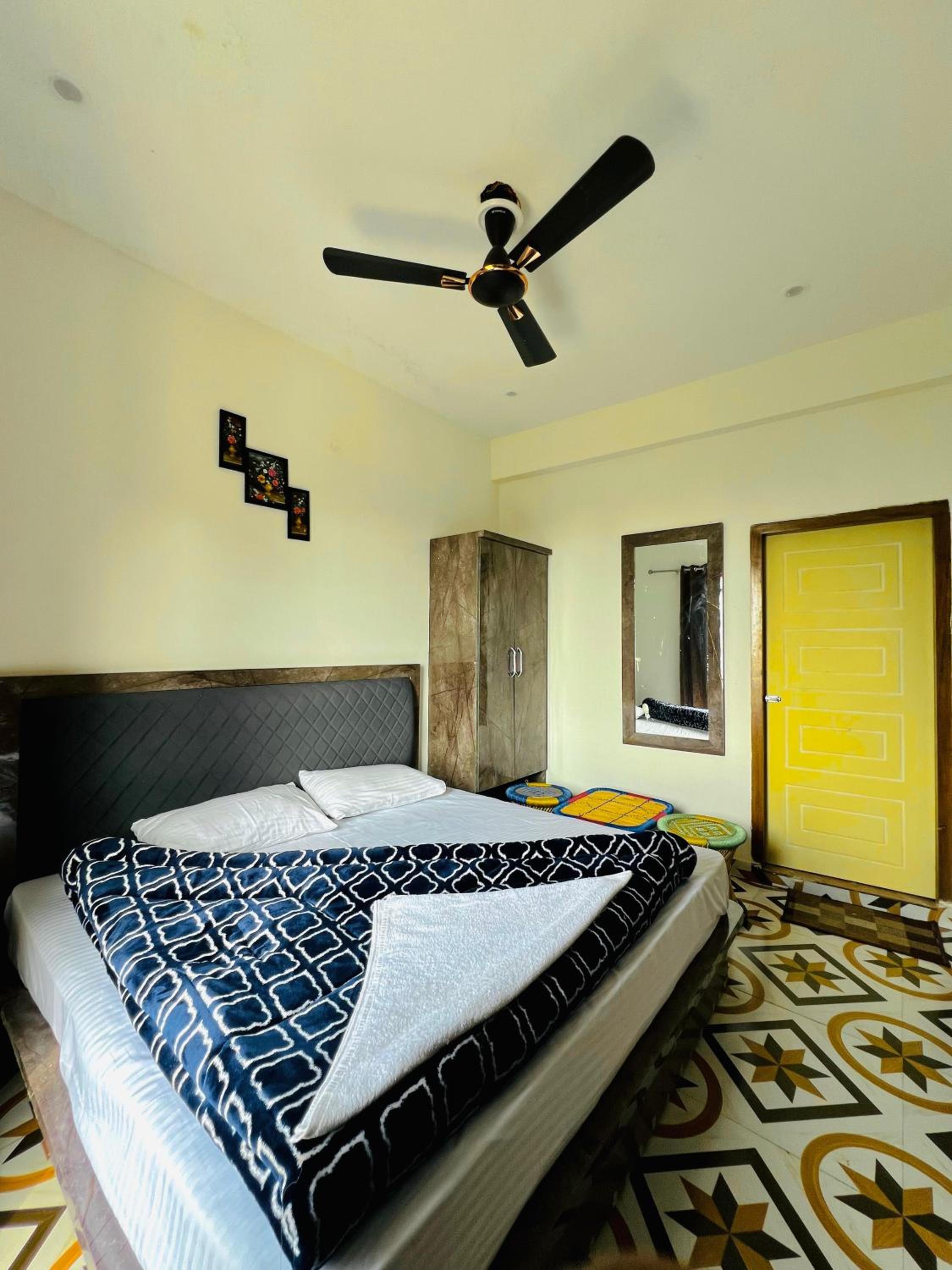 Surbhi Home Stay view 4