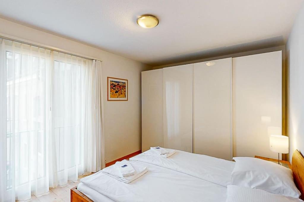 Executive 2BR apt near lake and city center - Dufour 4